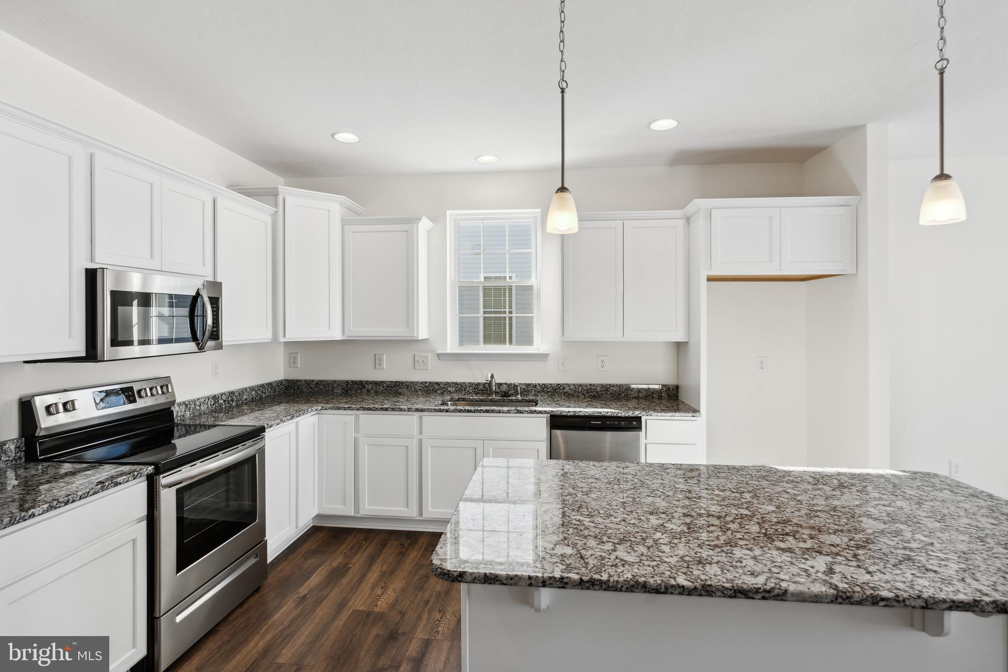 CUMBERLAND VILLAGE - Residential