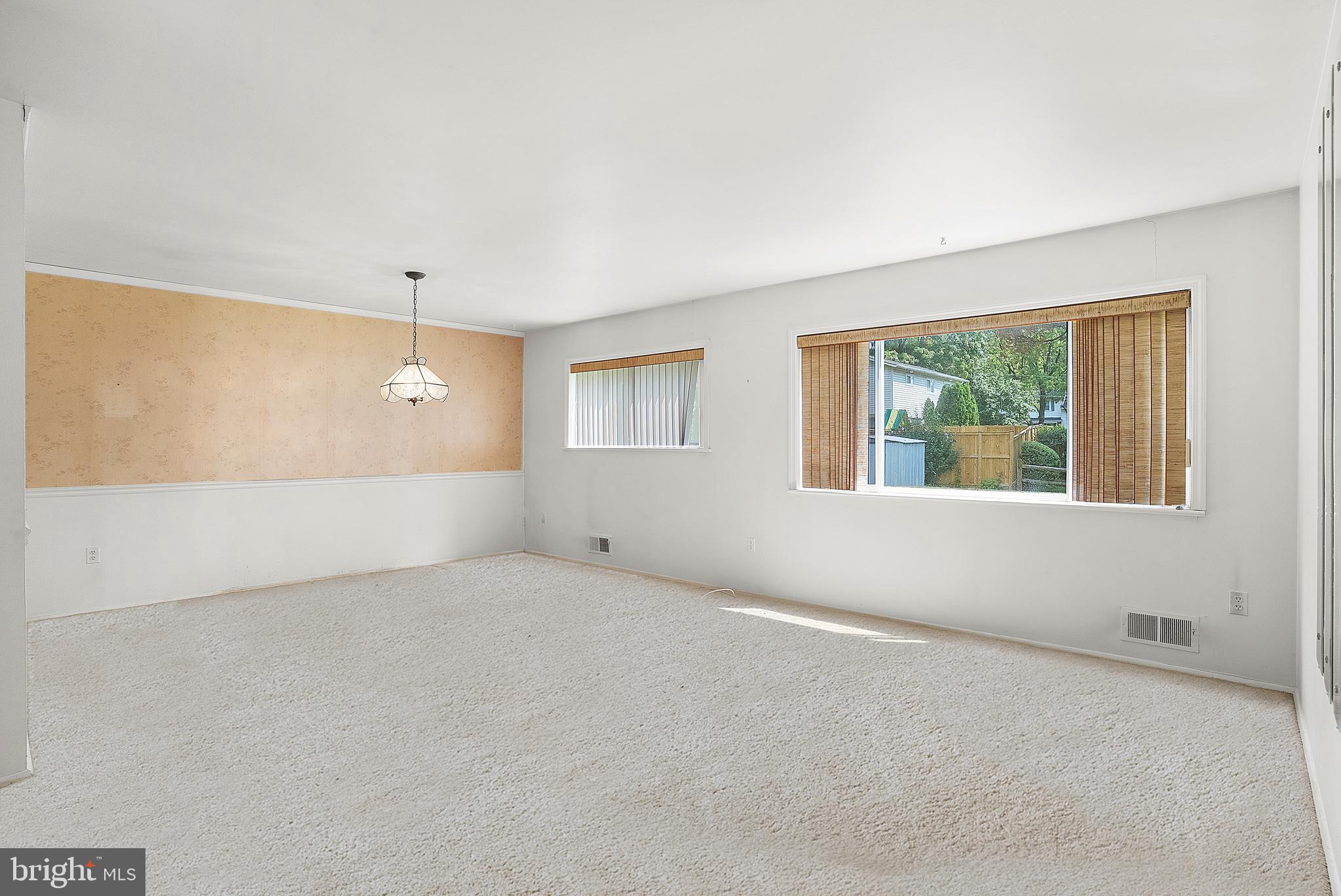 MANOR WOODS - Residential