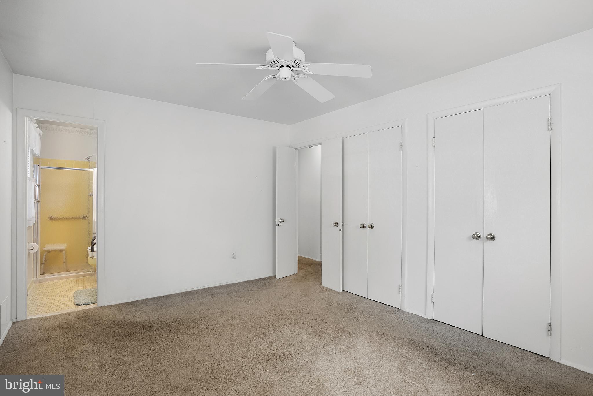 MANOR WOODS - Residential