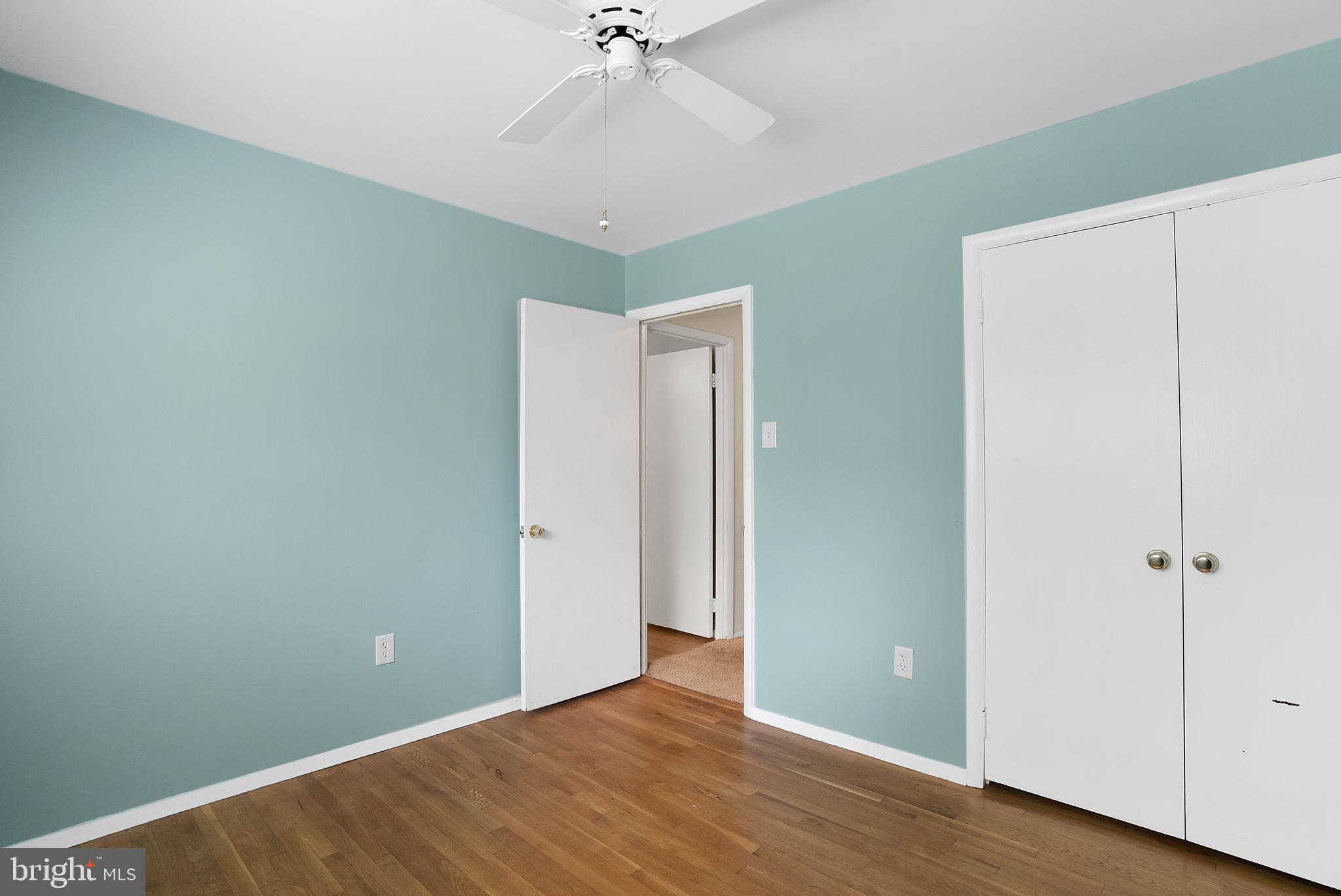 MANOR WOODS - Residential