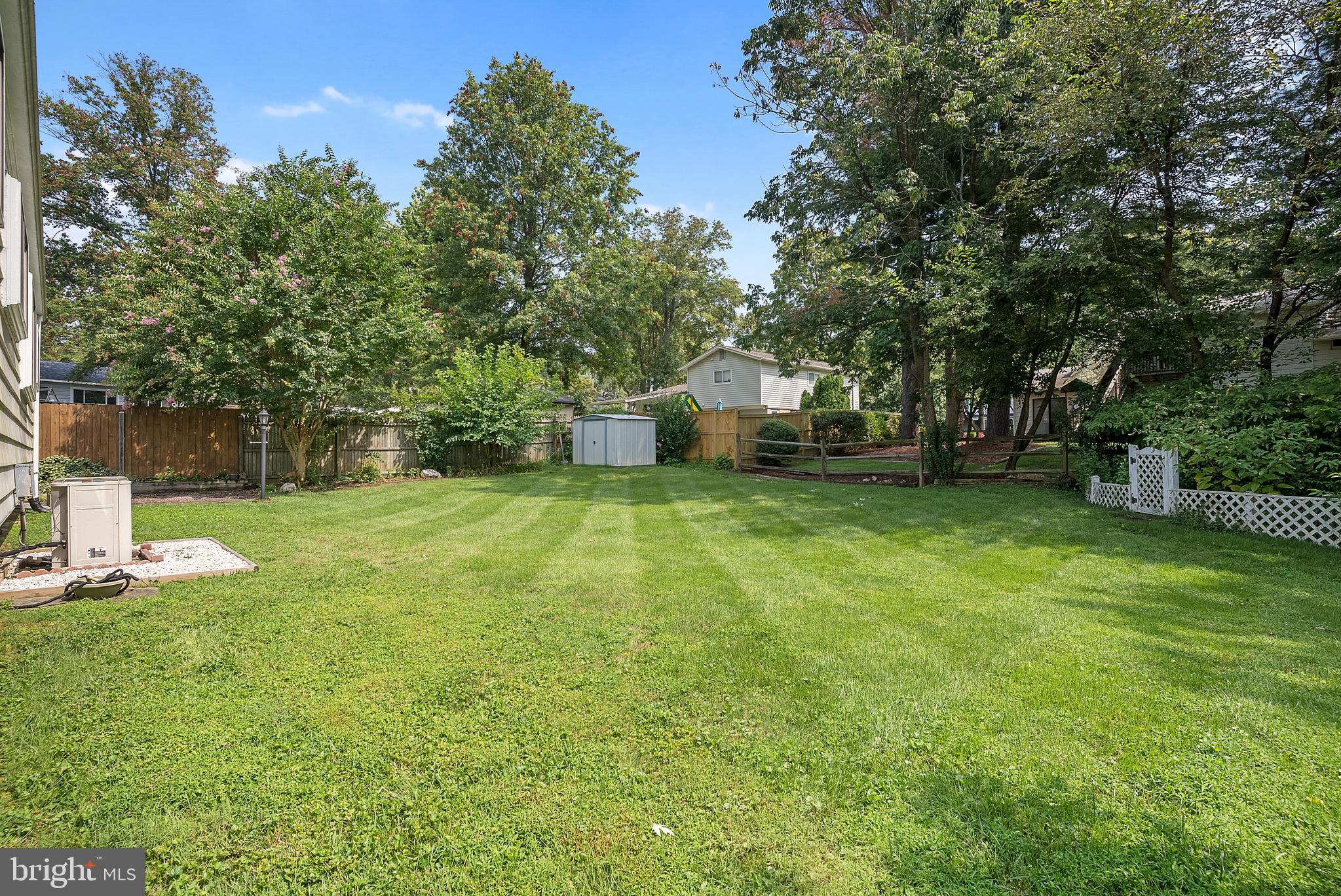 MANOR WOODS - Residential