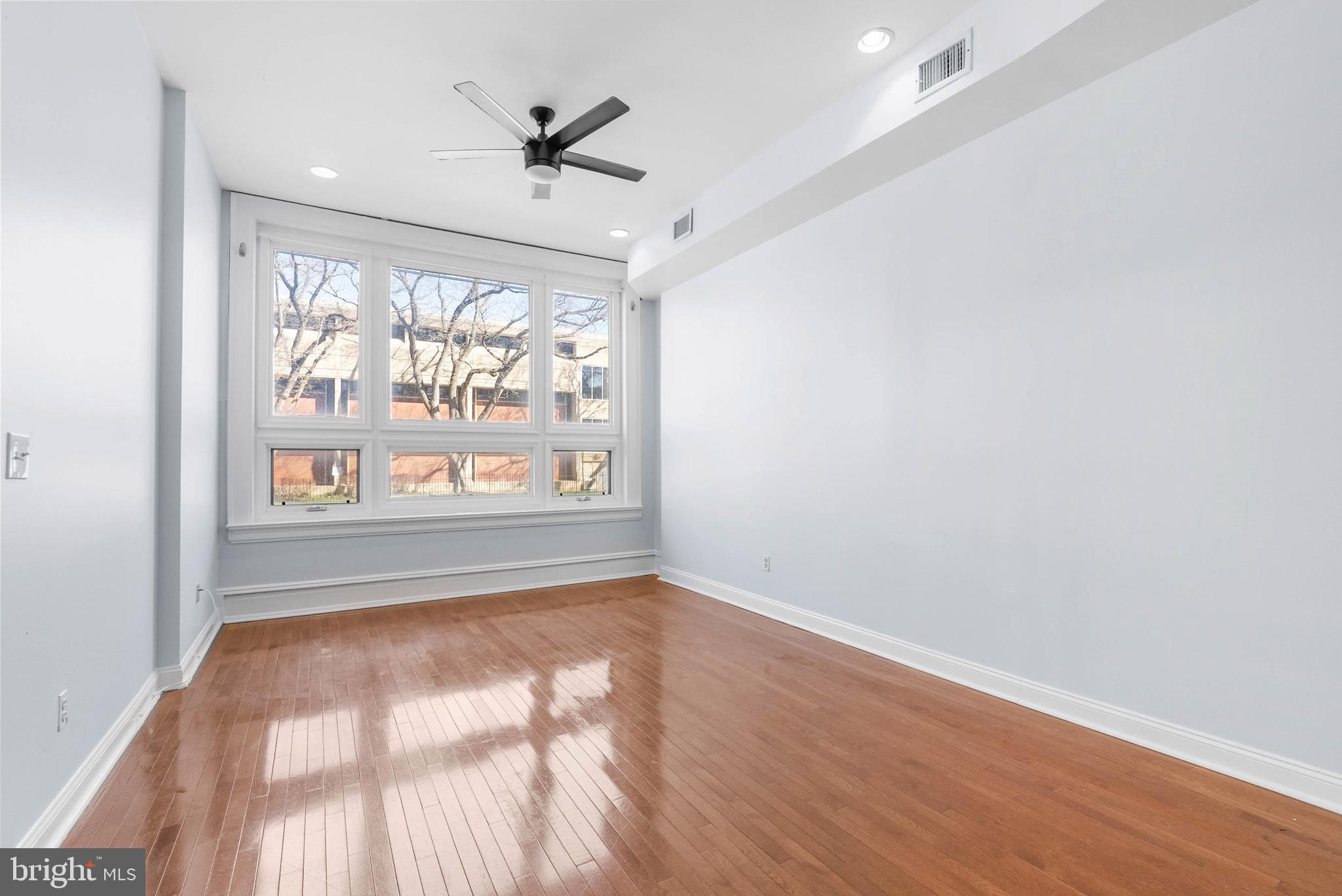 FAIRMOUNT - Residential Lease
