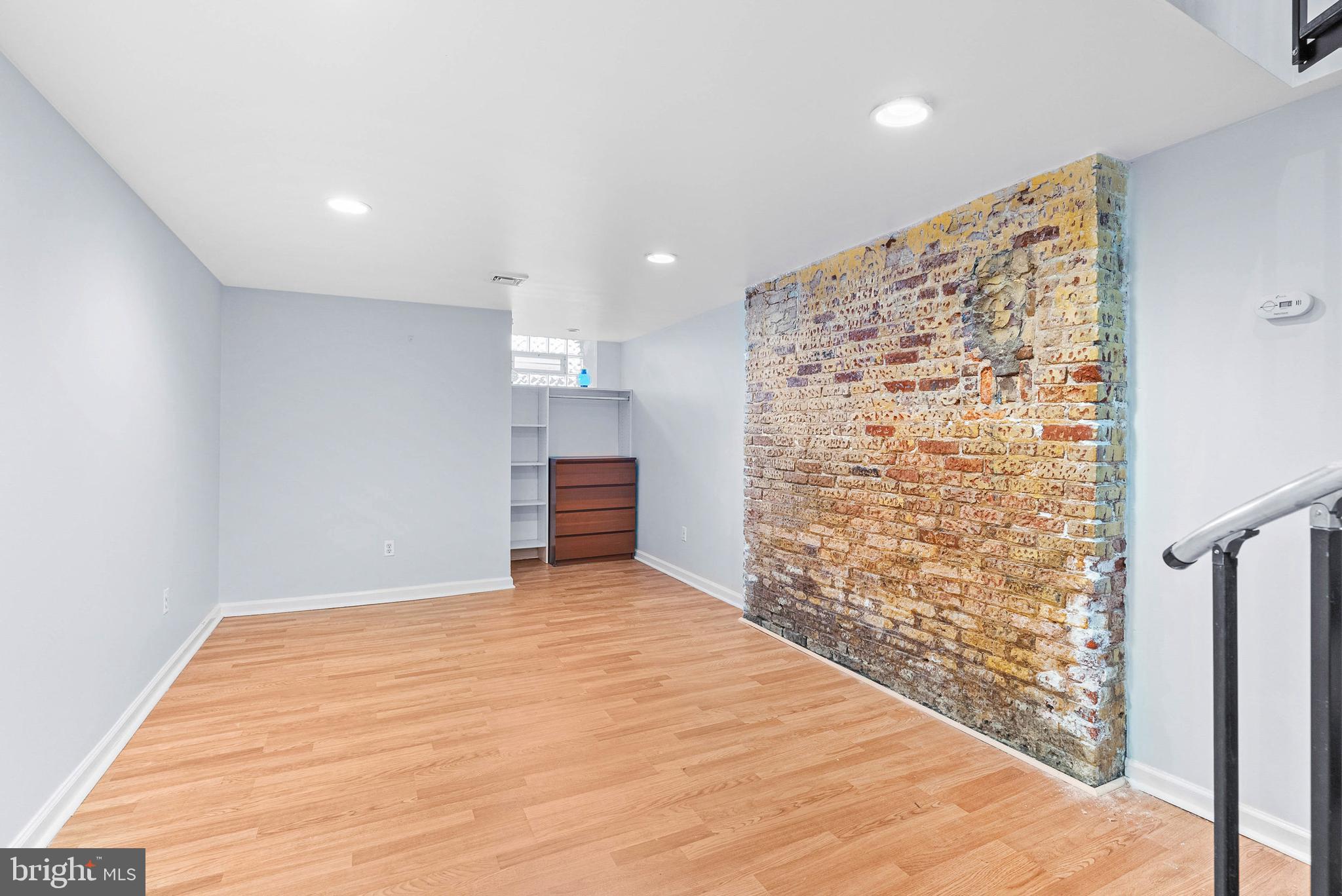 FAIRMOUNT - Residential Lease