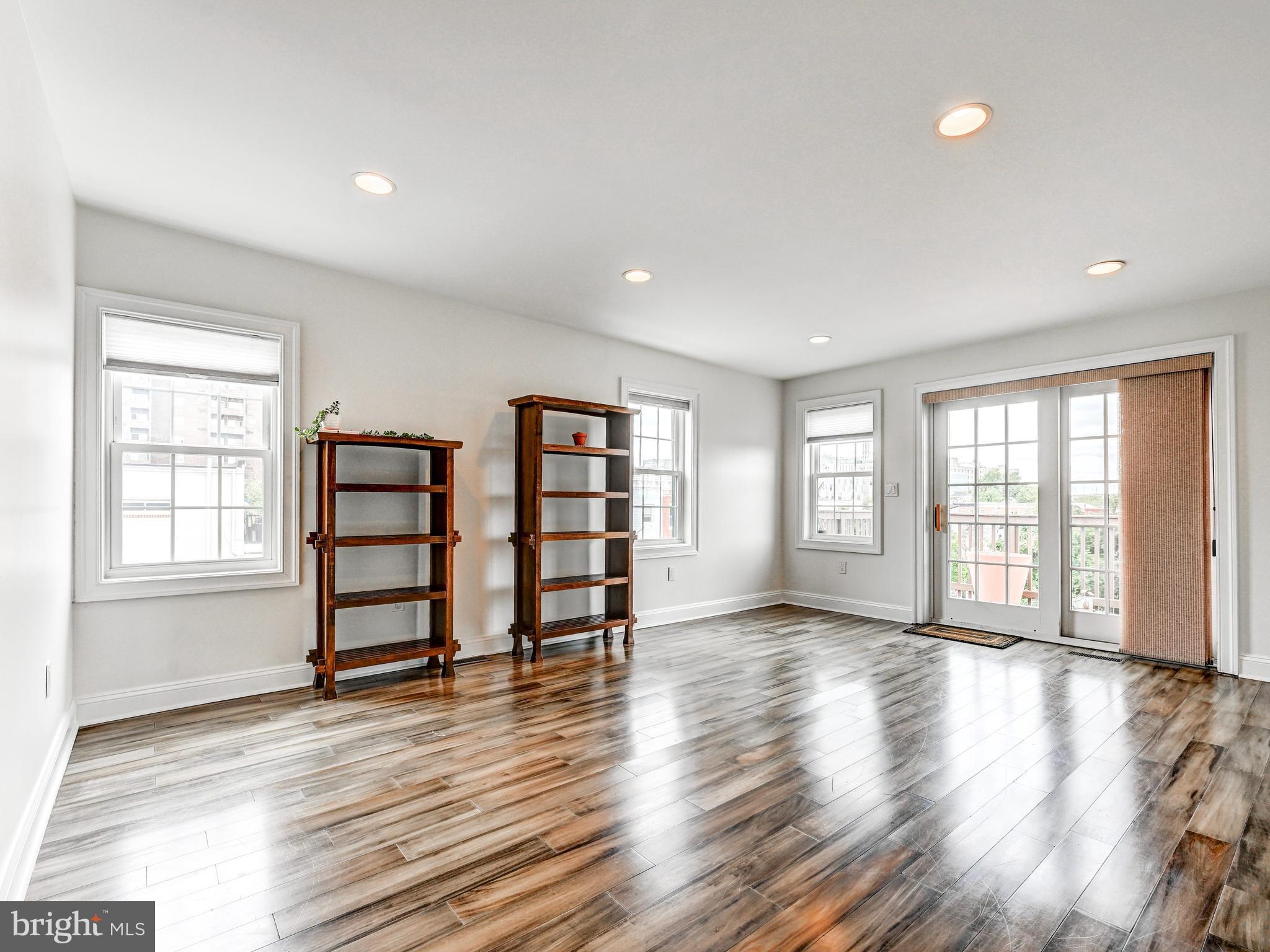 BUTCHERS HILL - Residential