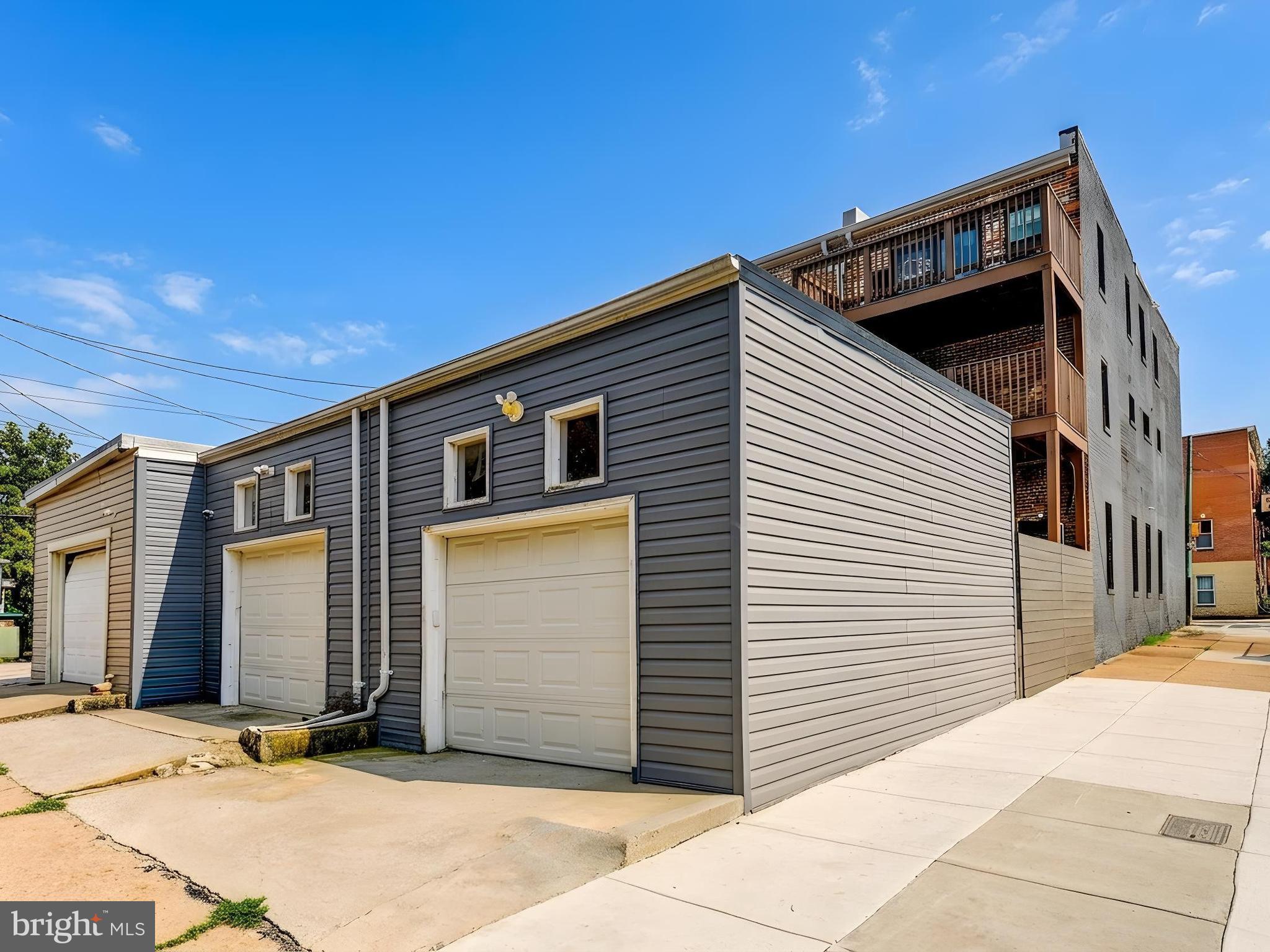BUTCHERS HILL - Residential