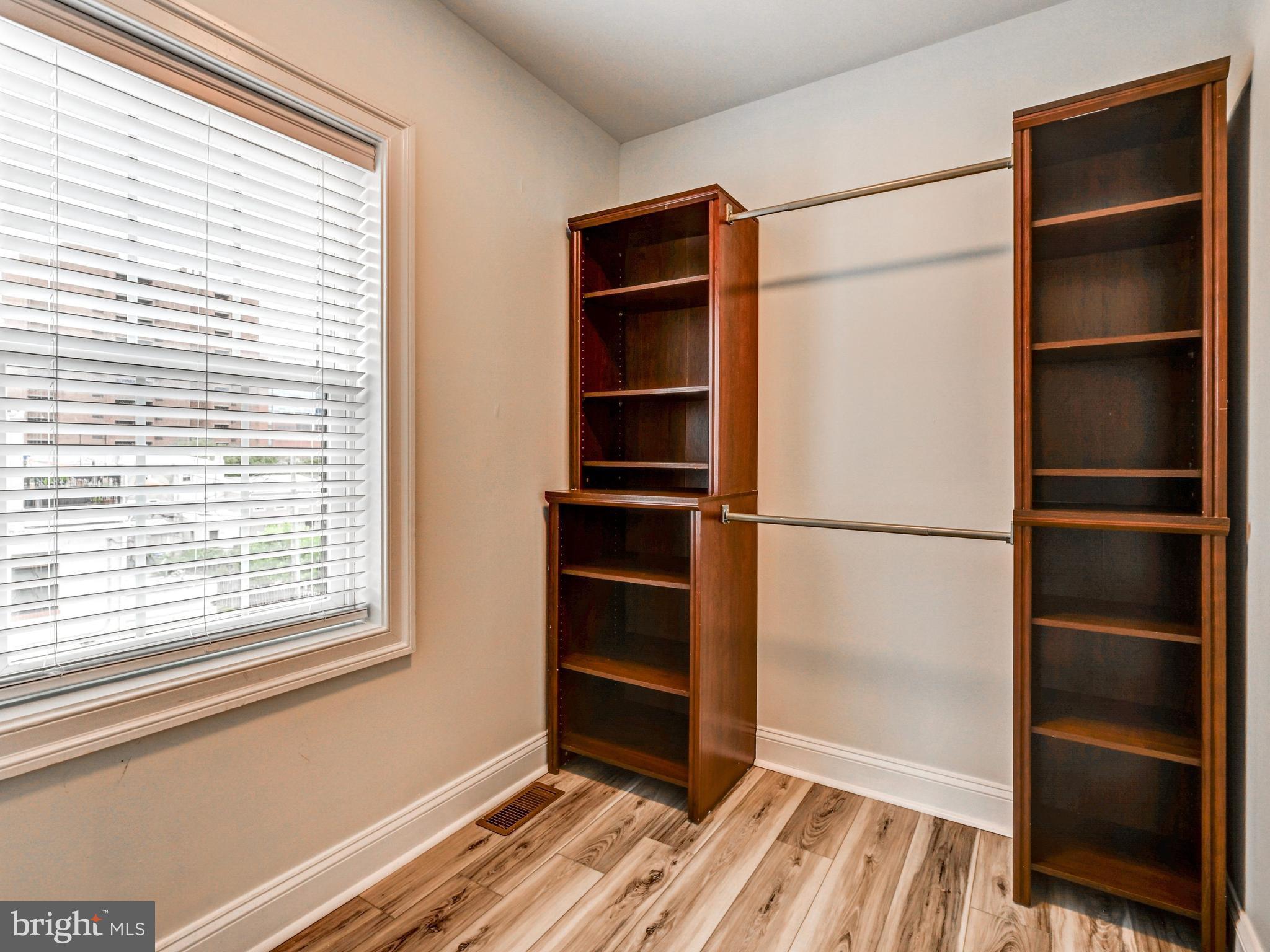 BUTCHERS HILL - Residential