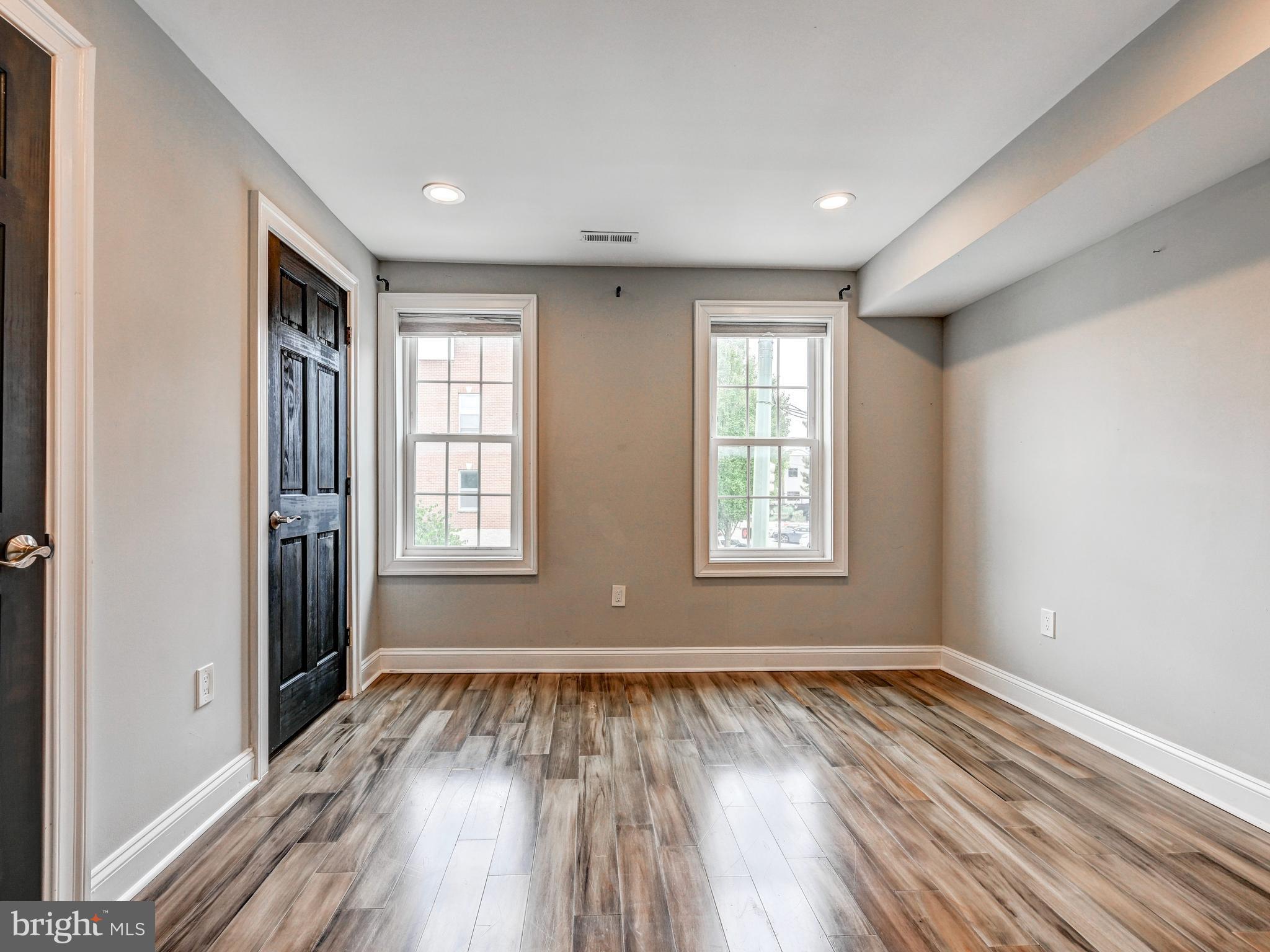 BUTCHERS HILL - Residential