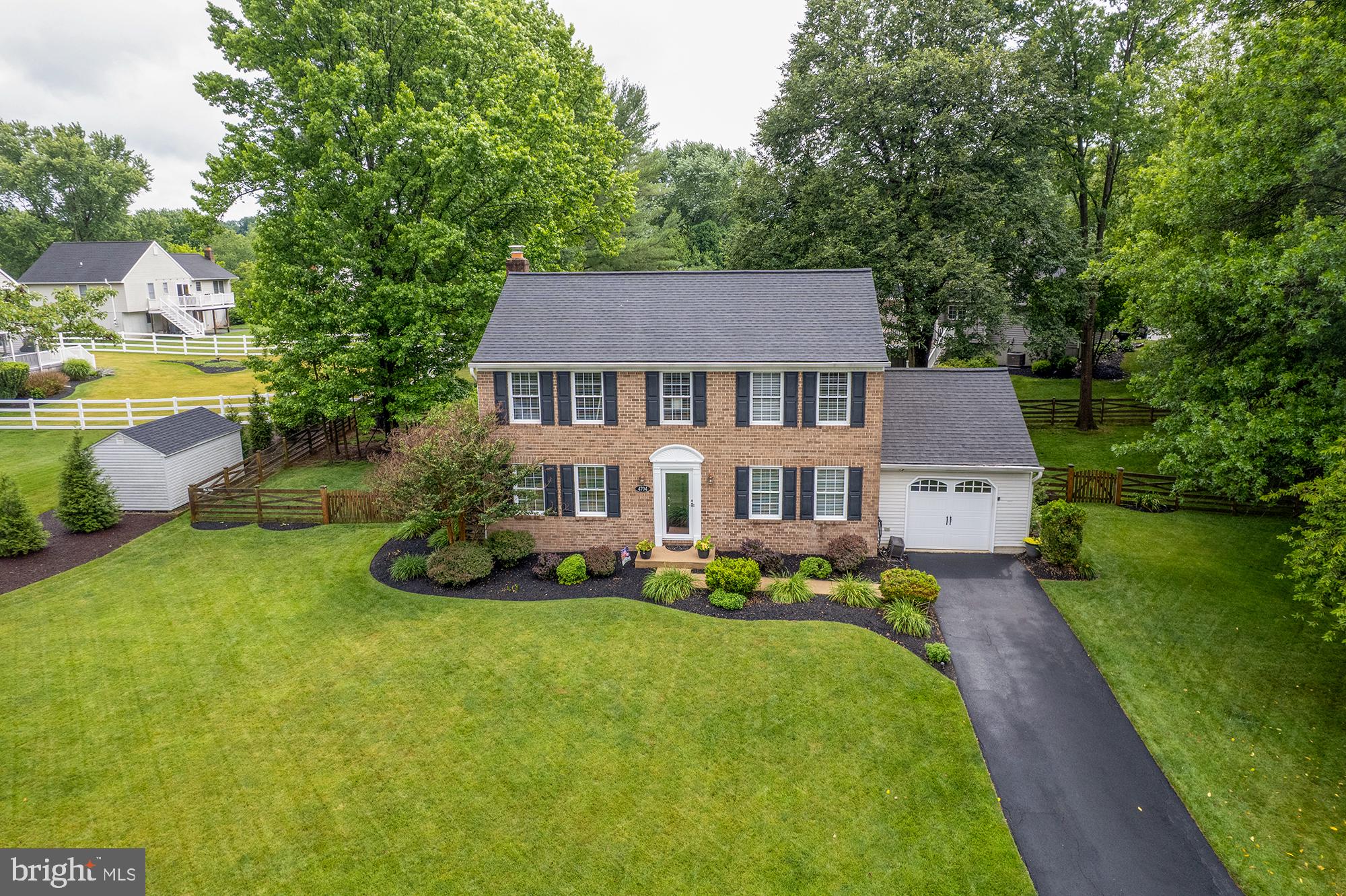 BRAMPTON HILLS - Residential