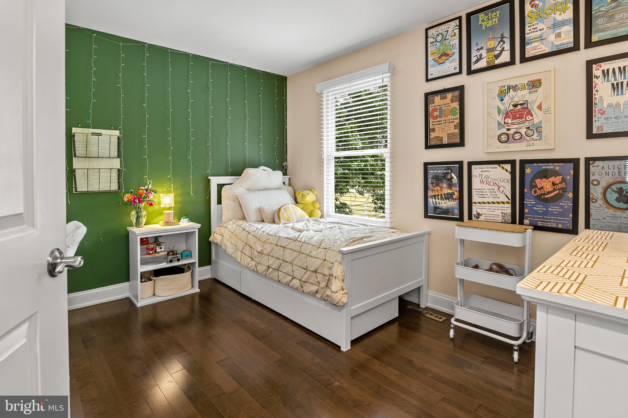 BRAMPTON HILLS - Residential