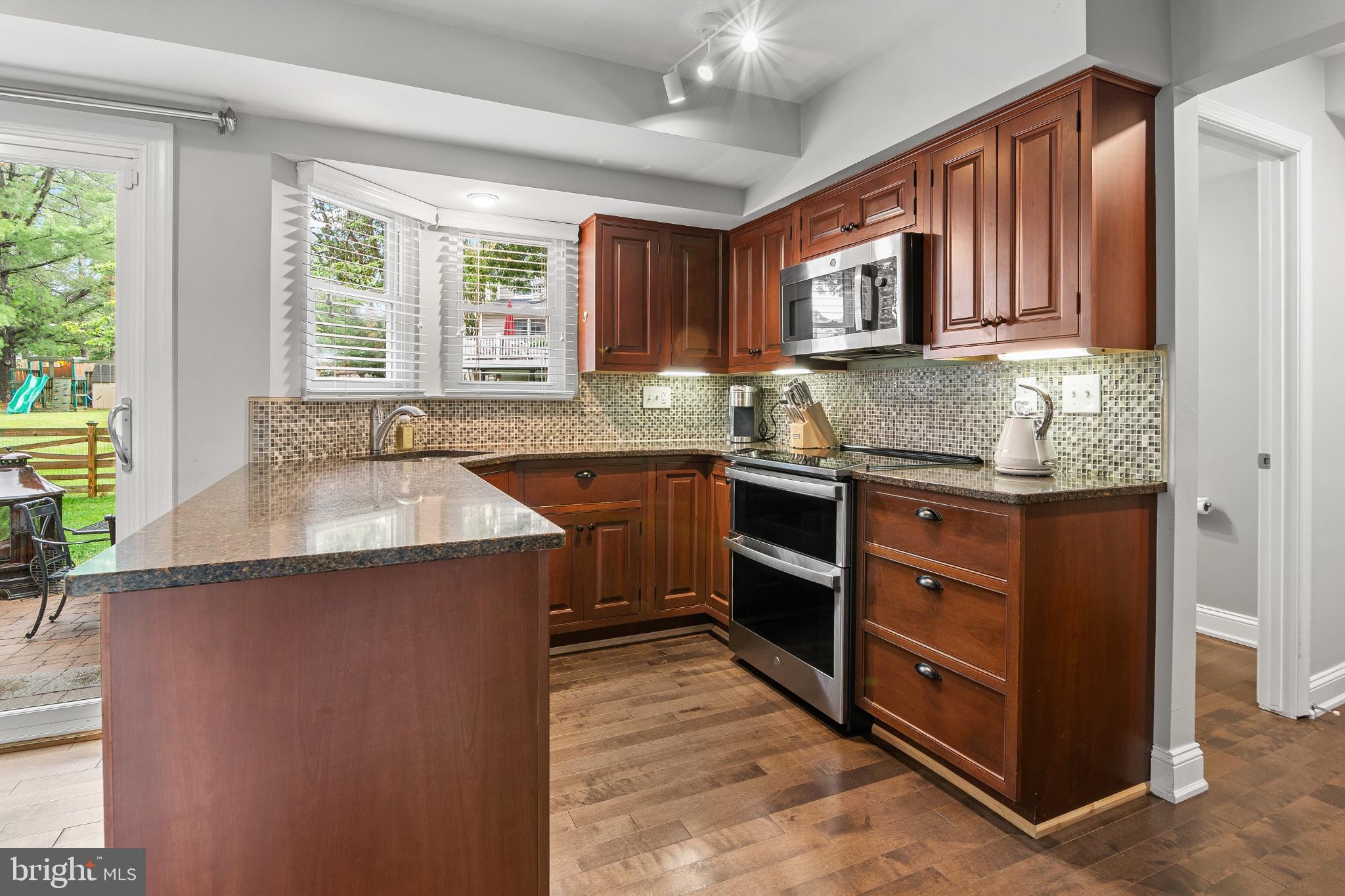 BRAMPTON HILLS - Residential