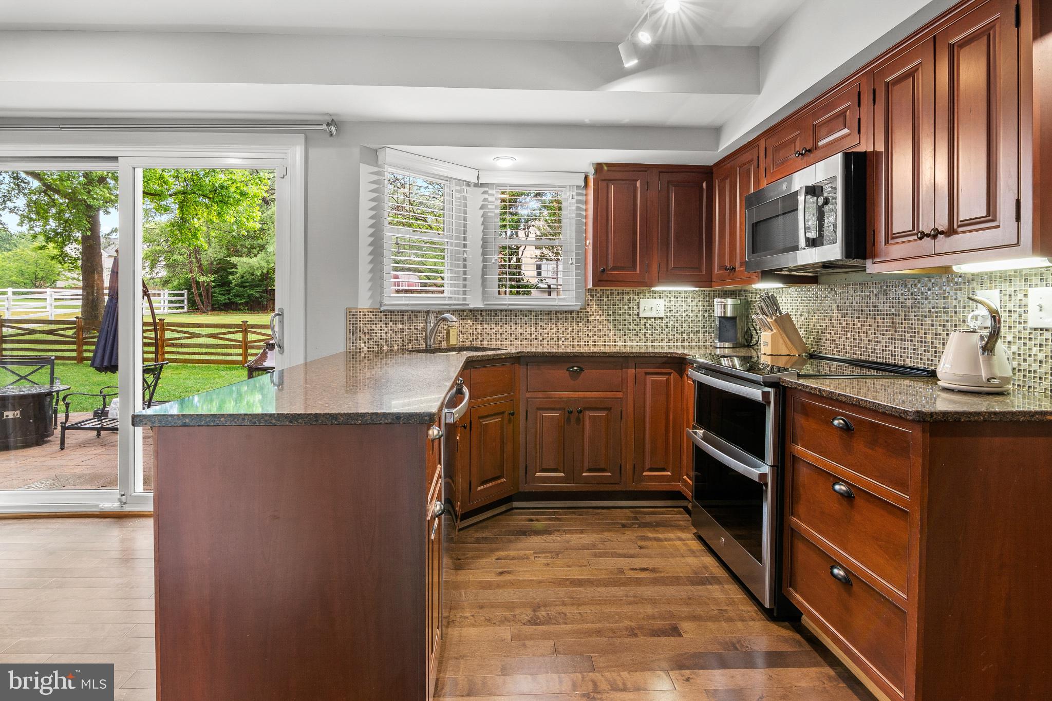BRAMPTON HILLS - Residential
