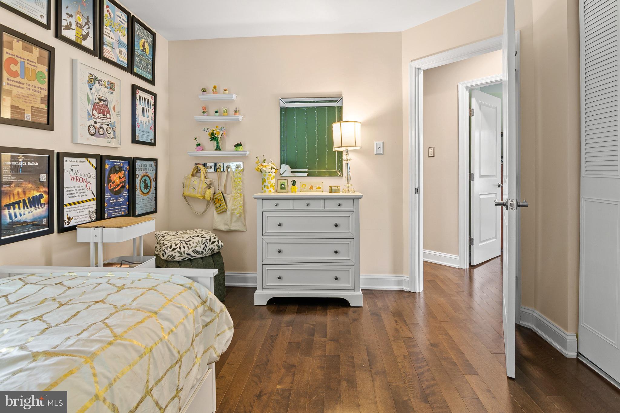BRAMPTON HILLS - Residential