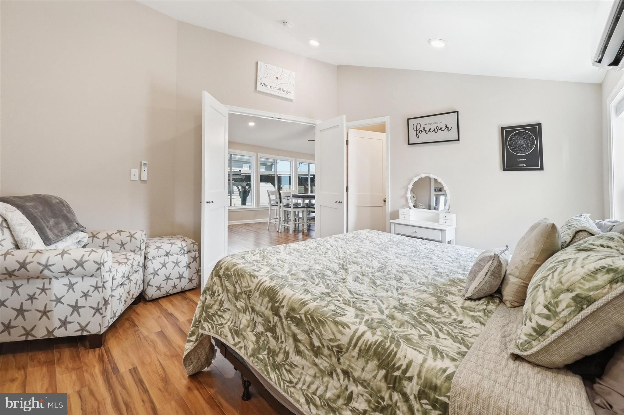 WEST BAY PARK - Residential