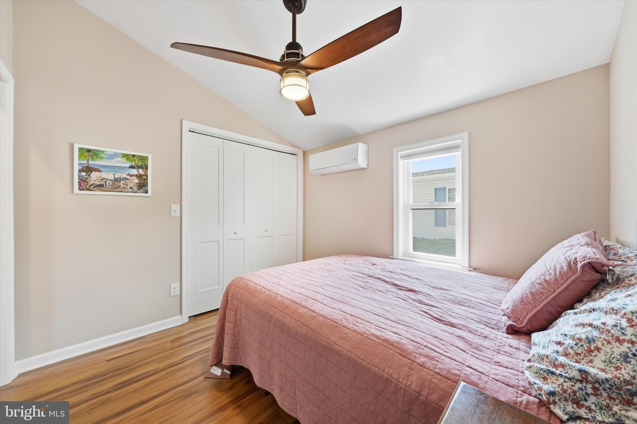 WEST BAY PARK - Residential