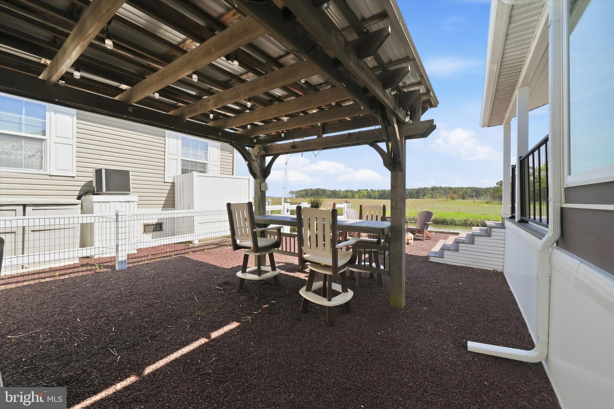 WEST BAY PARK - Residential