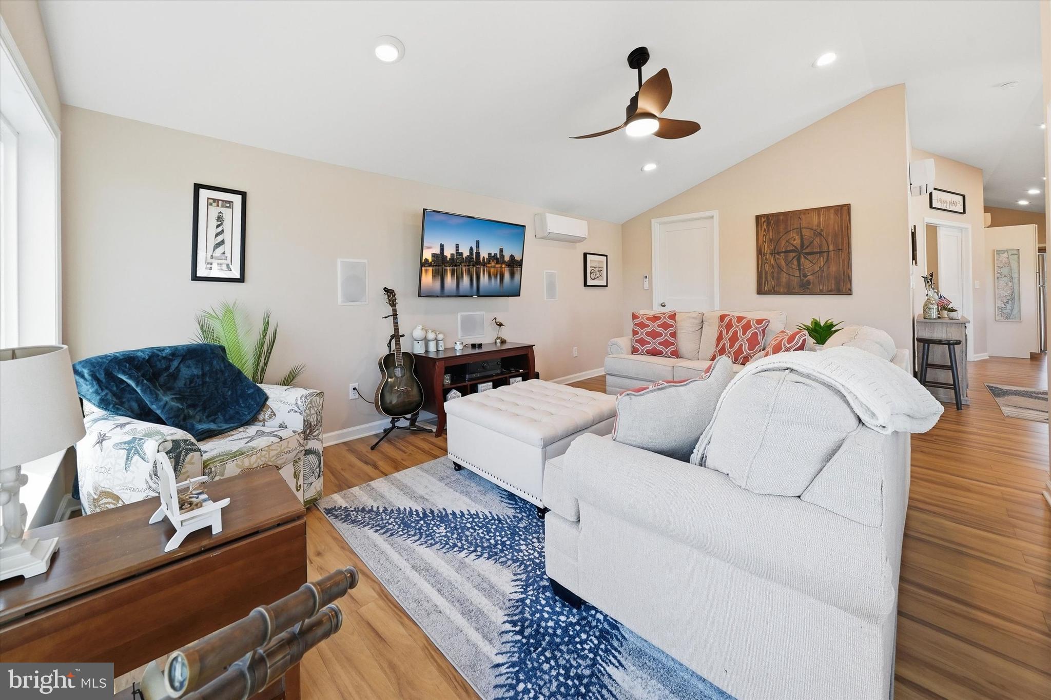 WEST BAY PARK - Residential