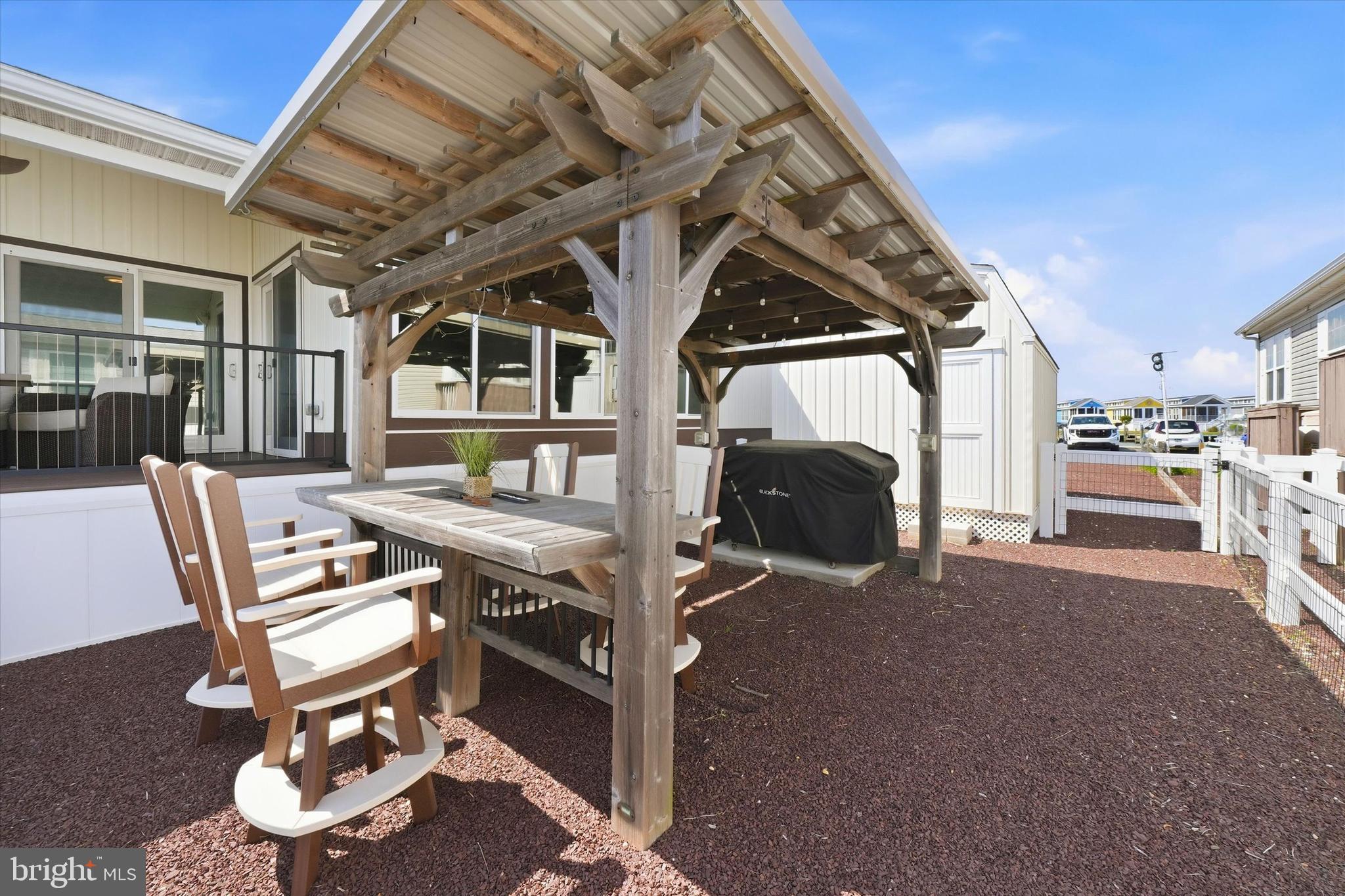 WEST BAY PARK - Residential