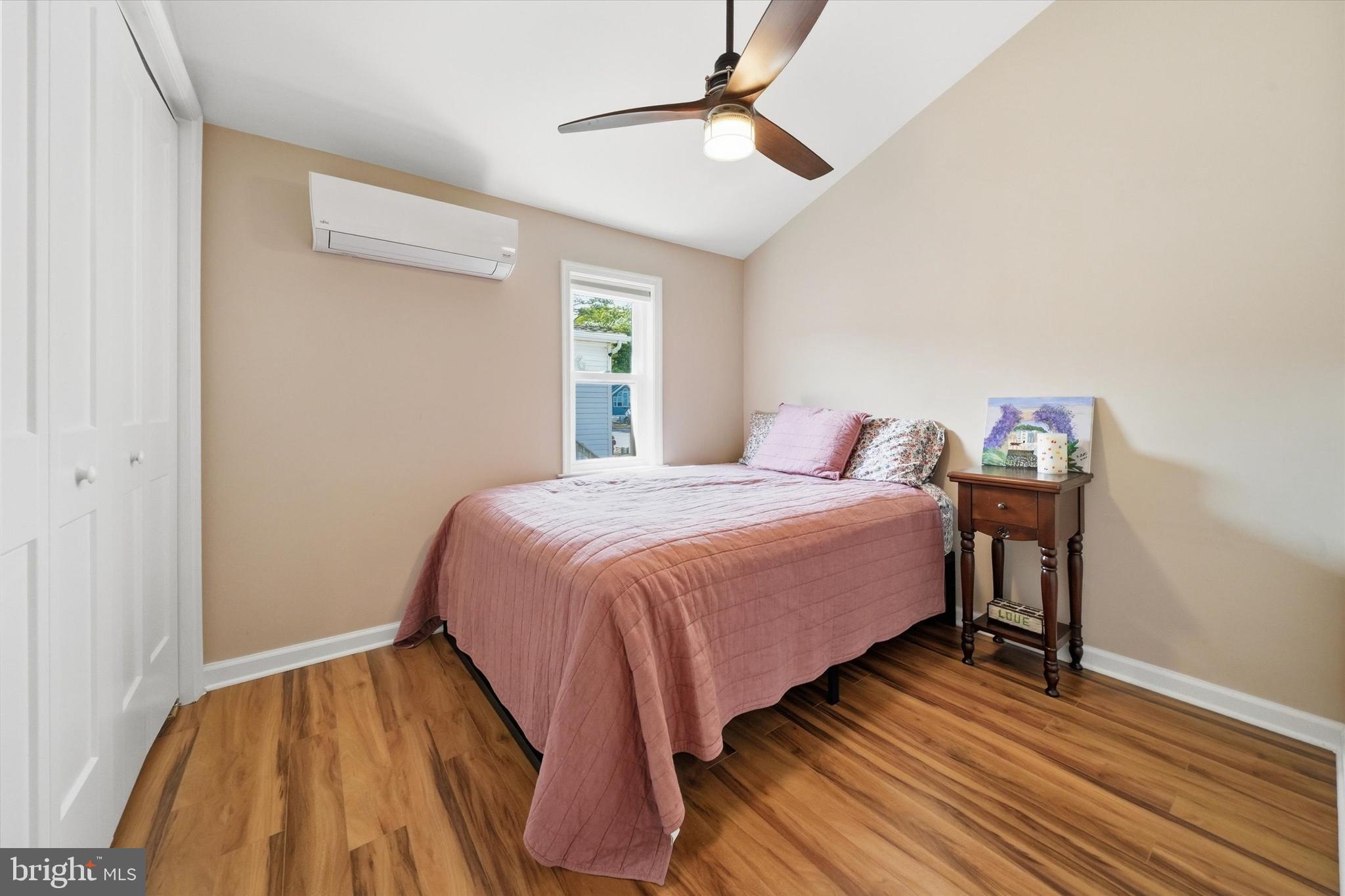 WEST BAY PARK - Residential