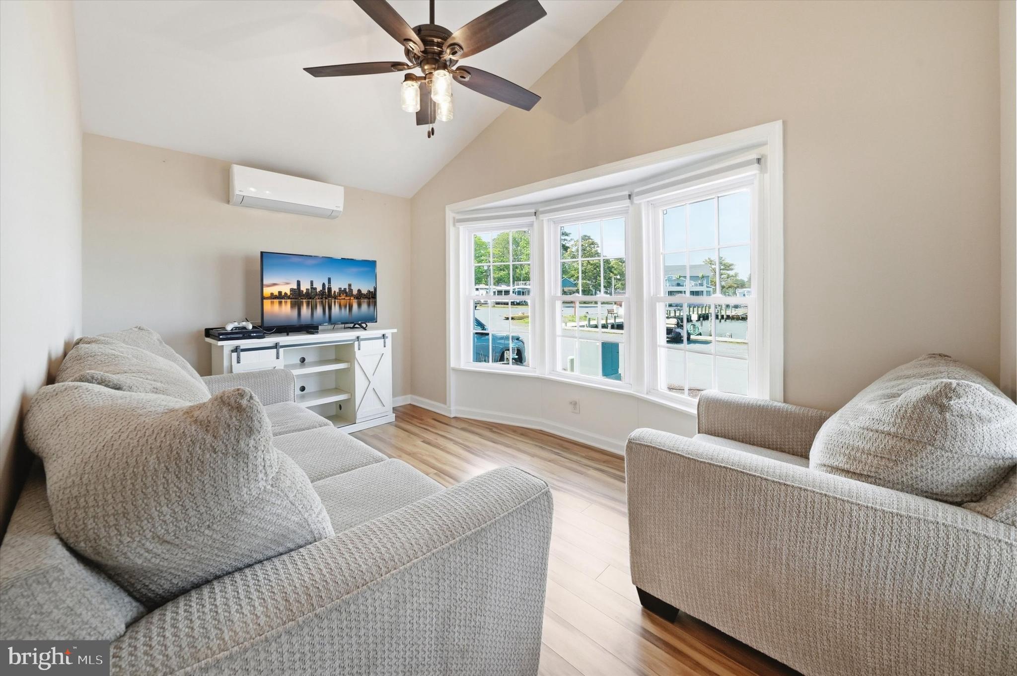 WEST BAY PARK - Residential