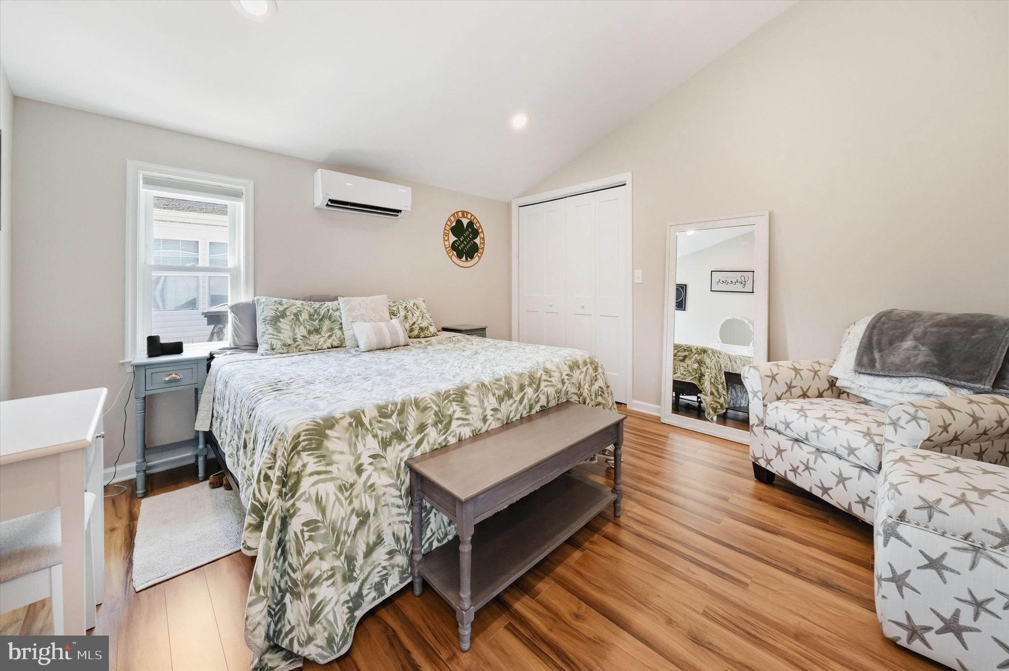 WEST BAY PARK - Residential
