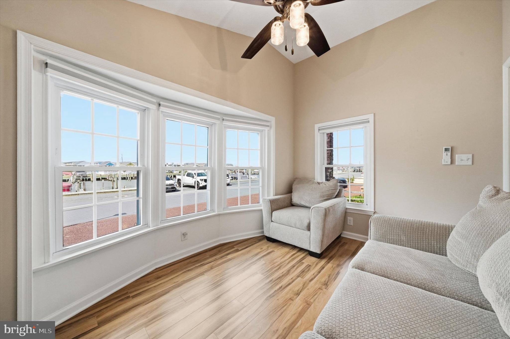 WEST BAY PARK - Residential