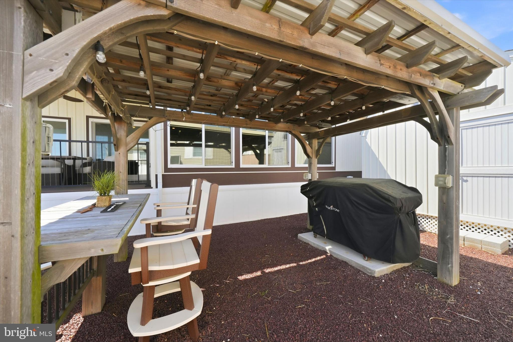 WEST BAY PARK - Residential