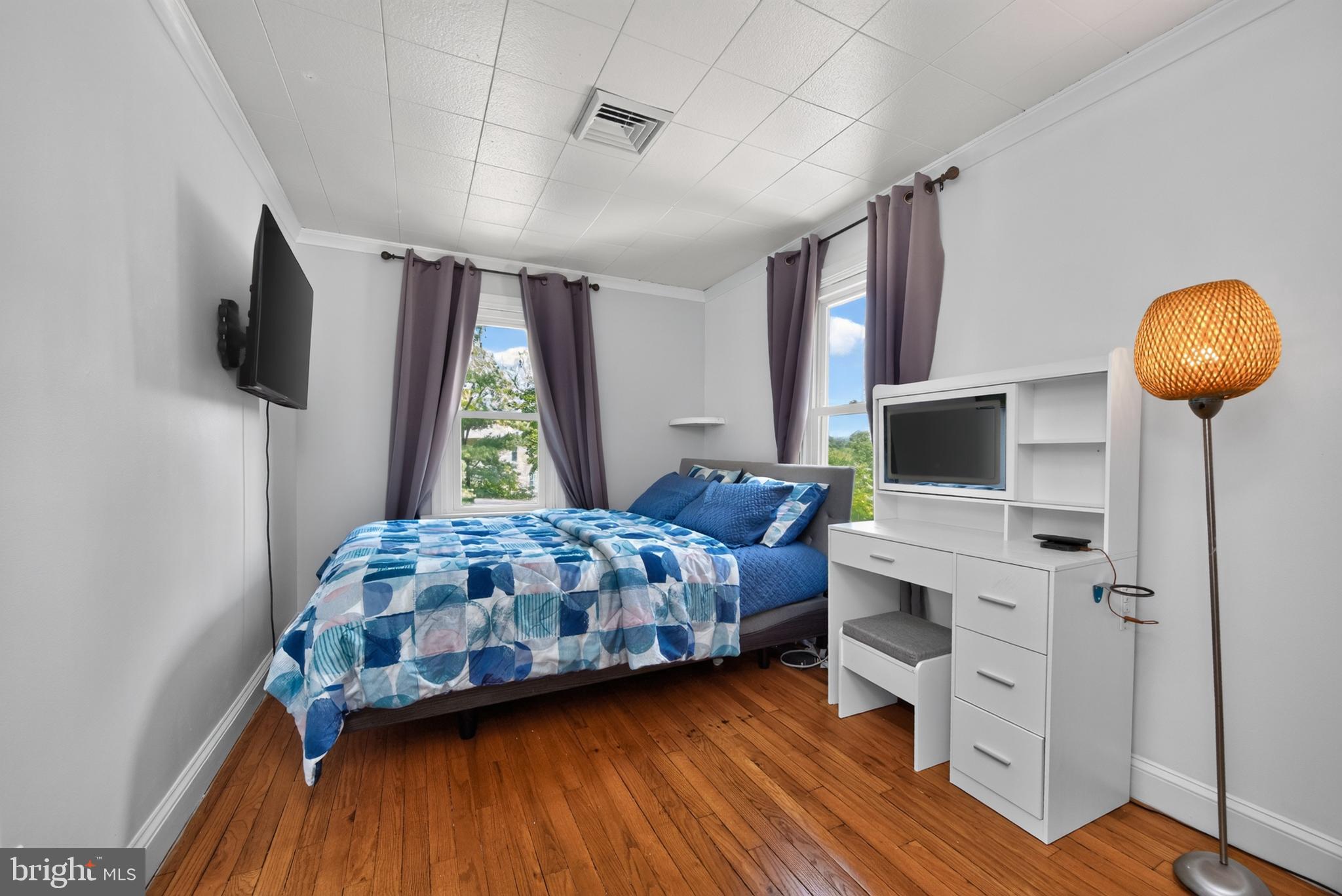 SPRING MOUNT - Residential