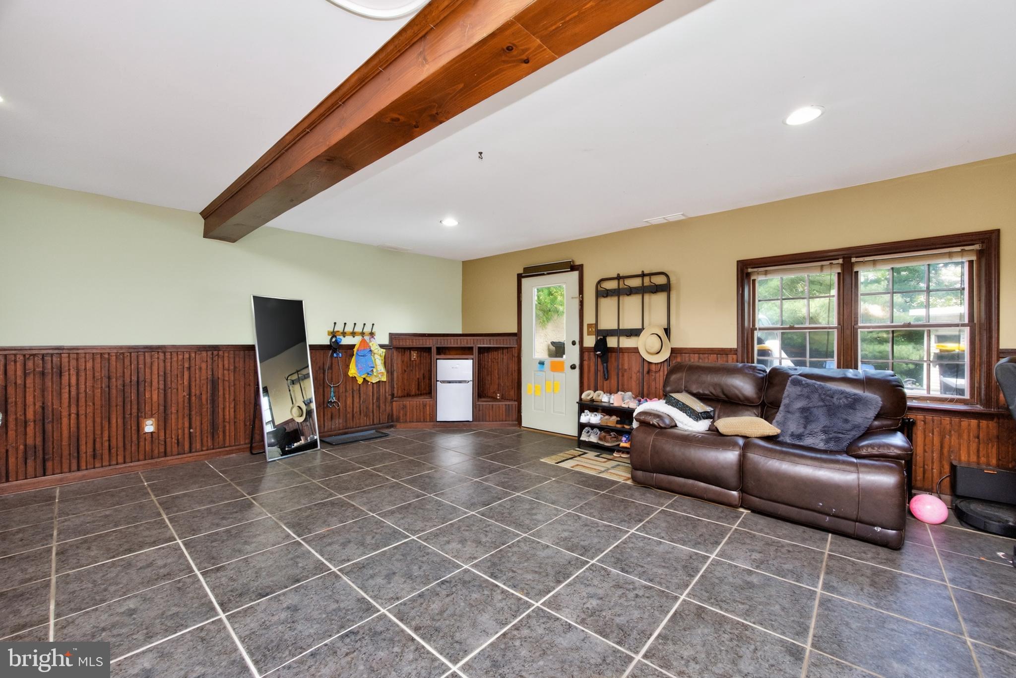 SPRING MOUNT - Residential