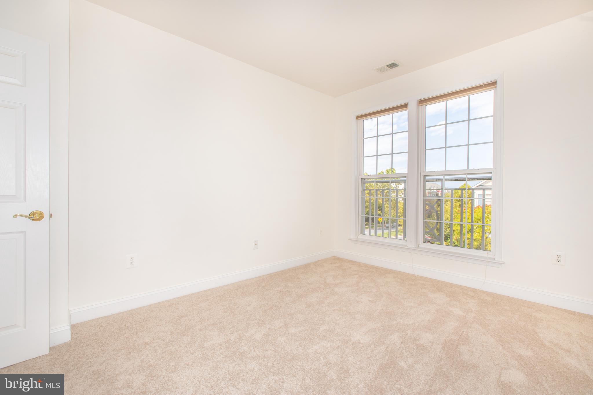 KING FARM IRVINGTON - Residential Lease