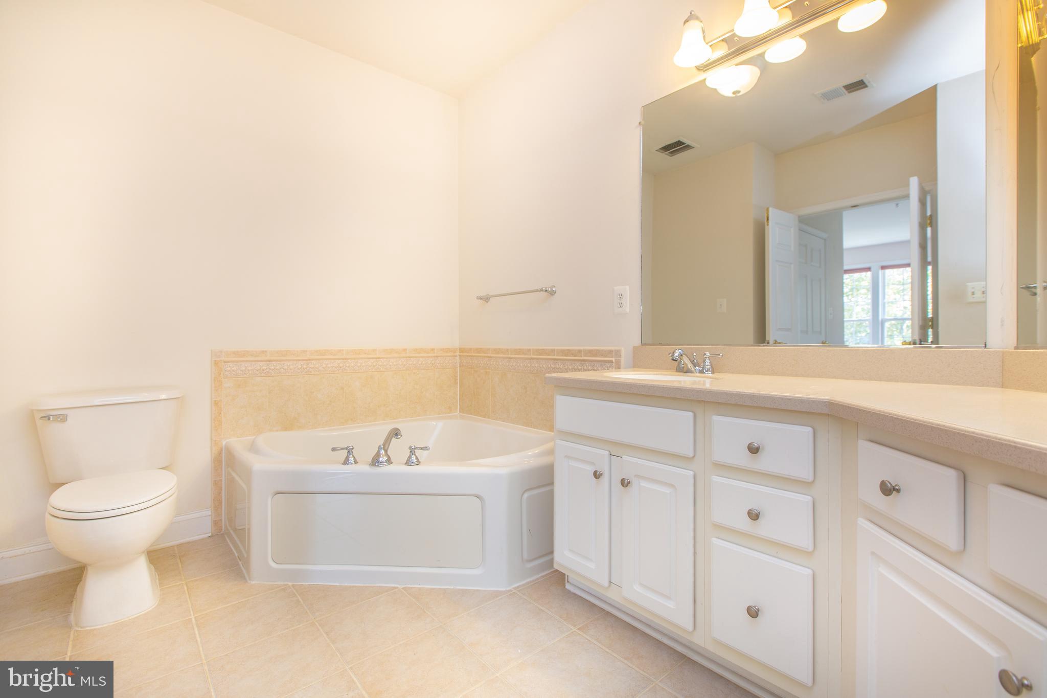 KING FARM IRVINGTON - Residential Lease