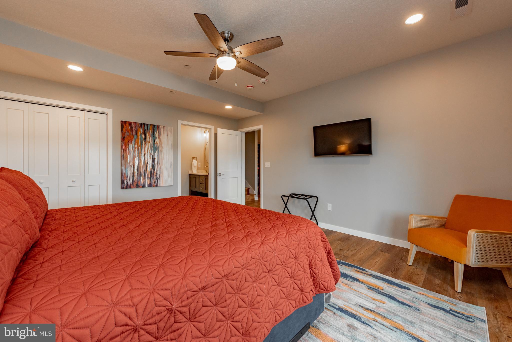 MISTY MEADOWS WTFRNT GRN - Residential