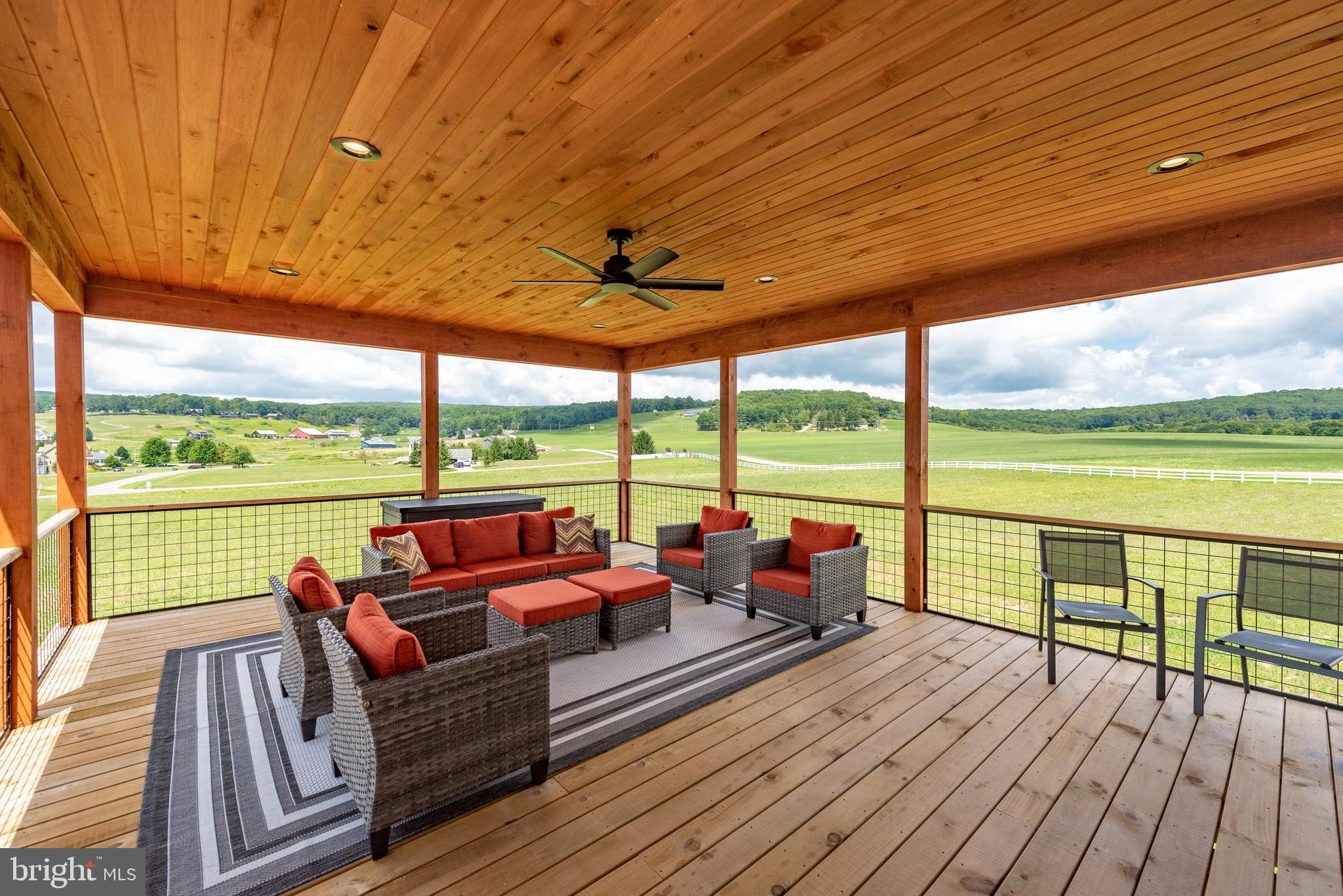 MISTY MEADOWS WTFRNT GRN - Residential