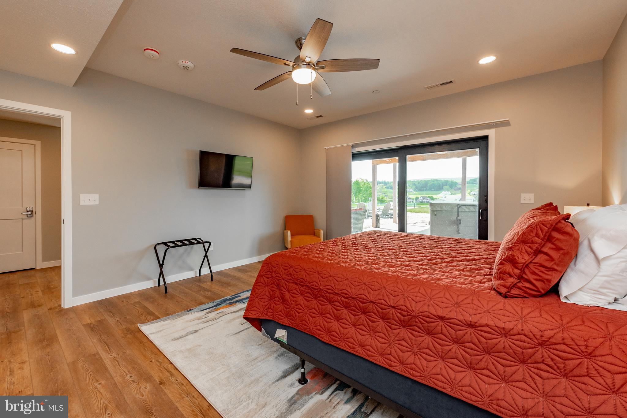 MISTY MEADOWS WTFRNT GRN - Residential