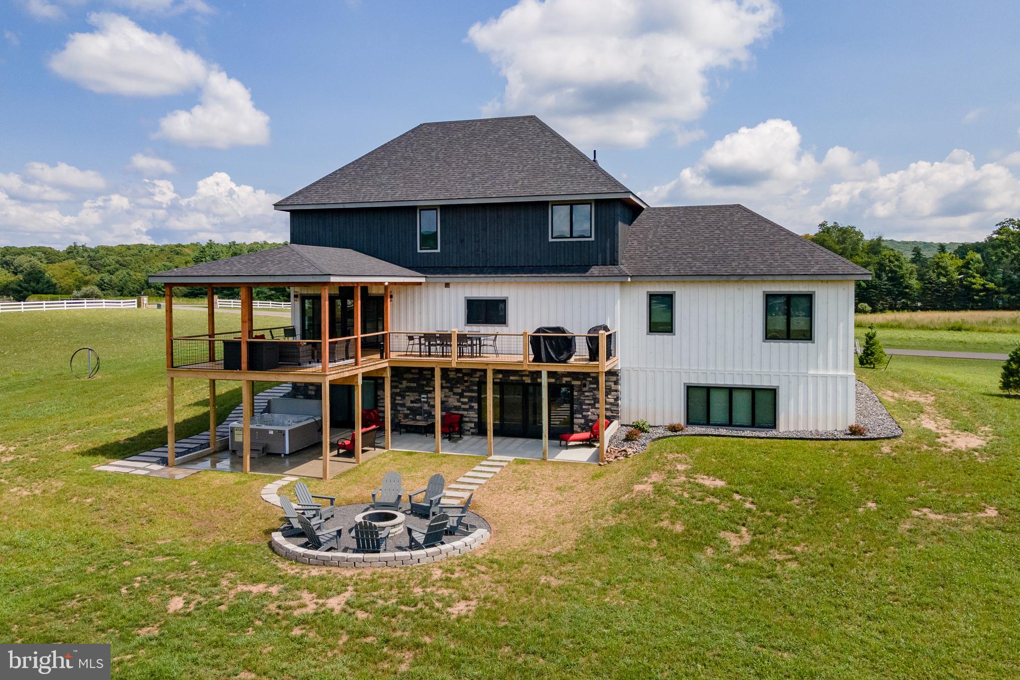 MISTY MEADOWS WTFRNT GRN - Residential