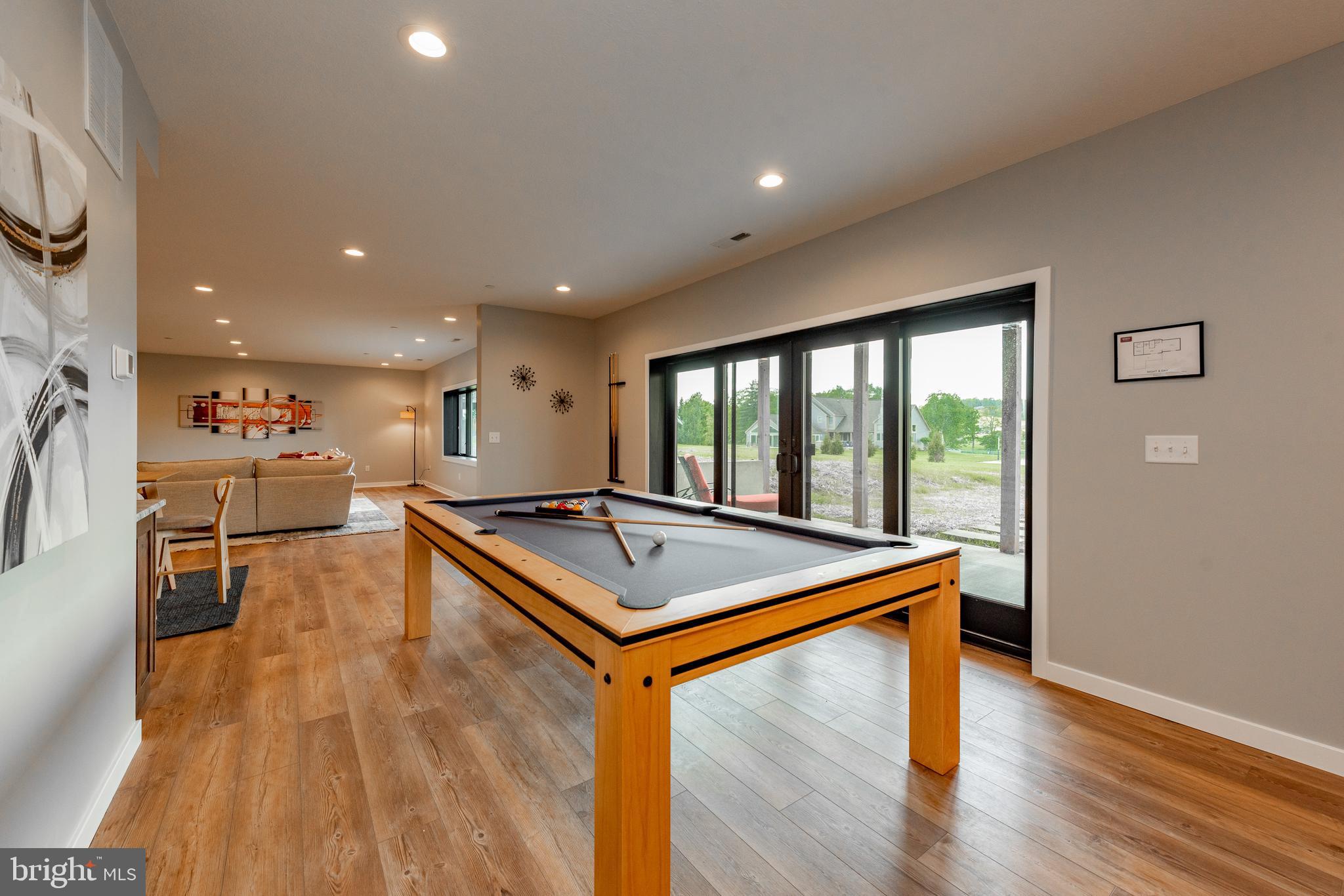 MISTY MEADOWS WTFRNT GRN - Residential