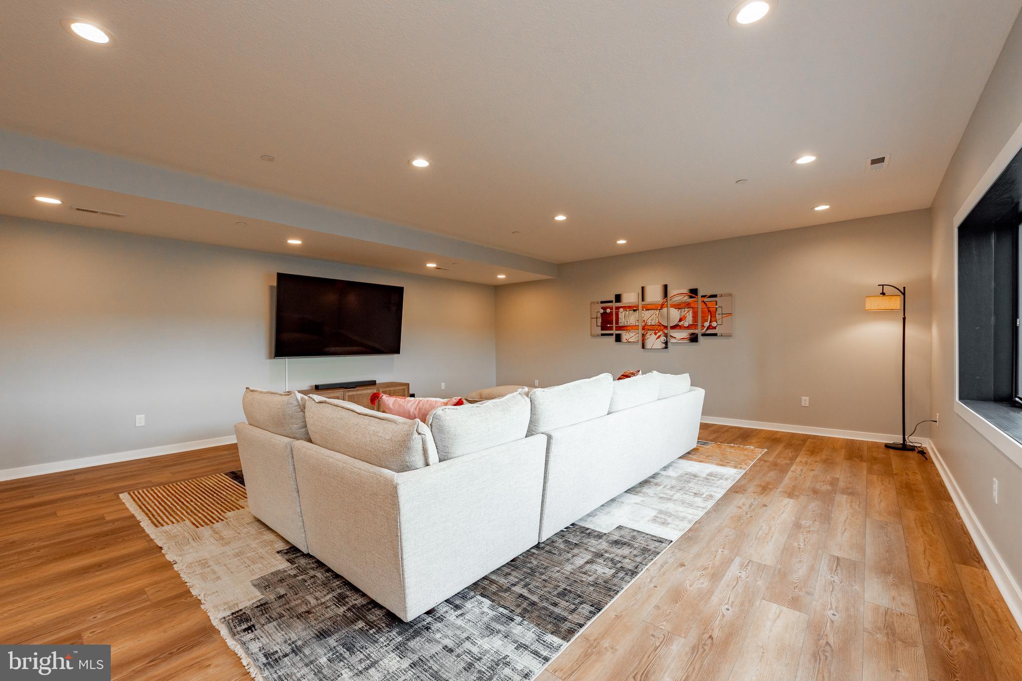 MISTY MEADOWS WTFRNT GRN - Residential