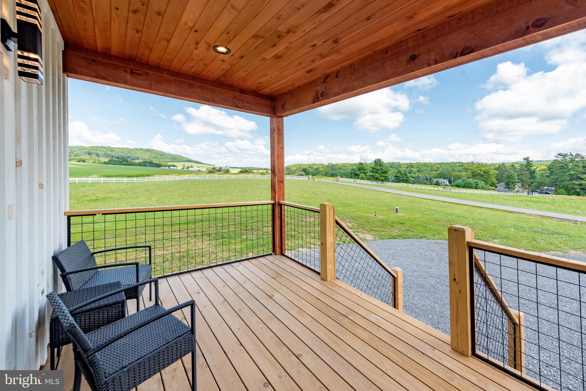 MISTY MEADOWS WTFRNT GRN - Residential