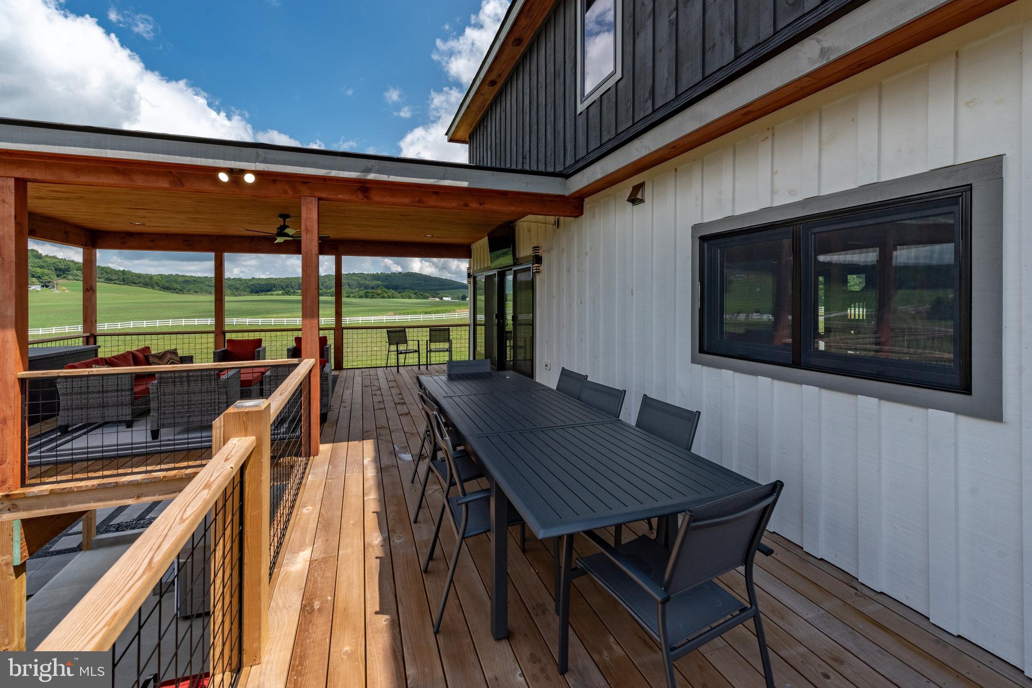 MISTY MEADOWS WTFRNT GRN - Residential