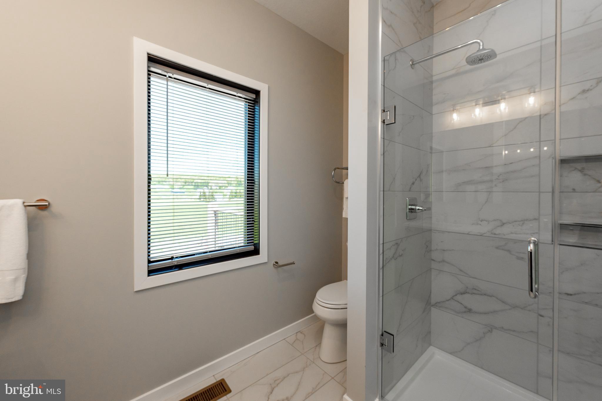 MISTY MEADOWS WTFRNT GRN - Residential