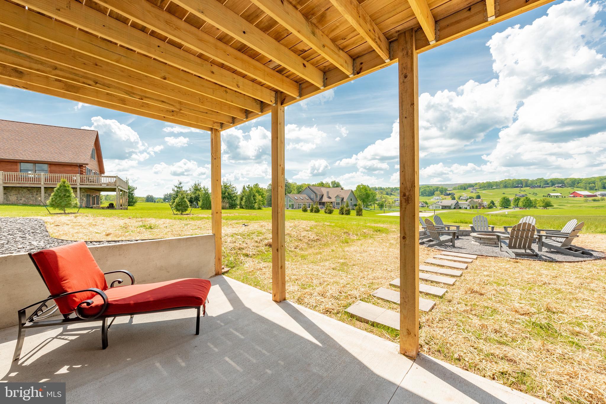 MISTY MEADOWS WTFRNT GRN - Residential