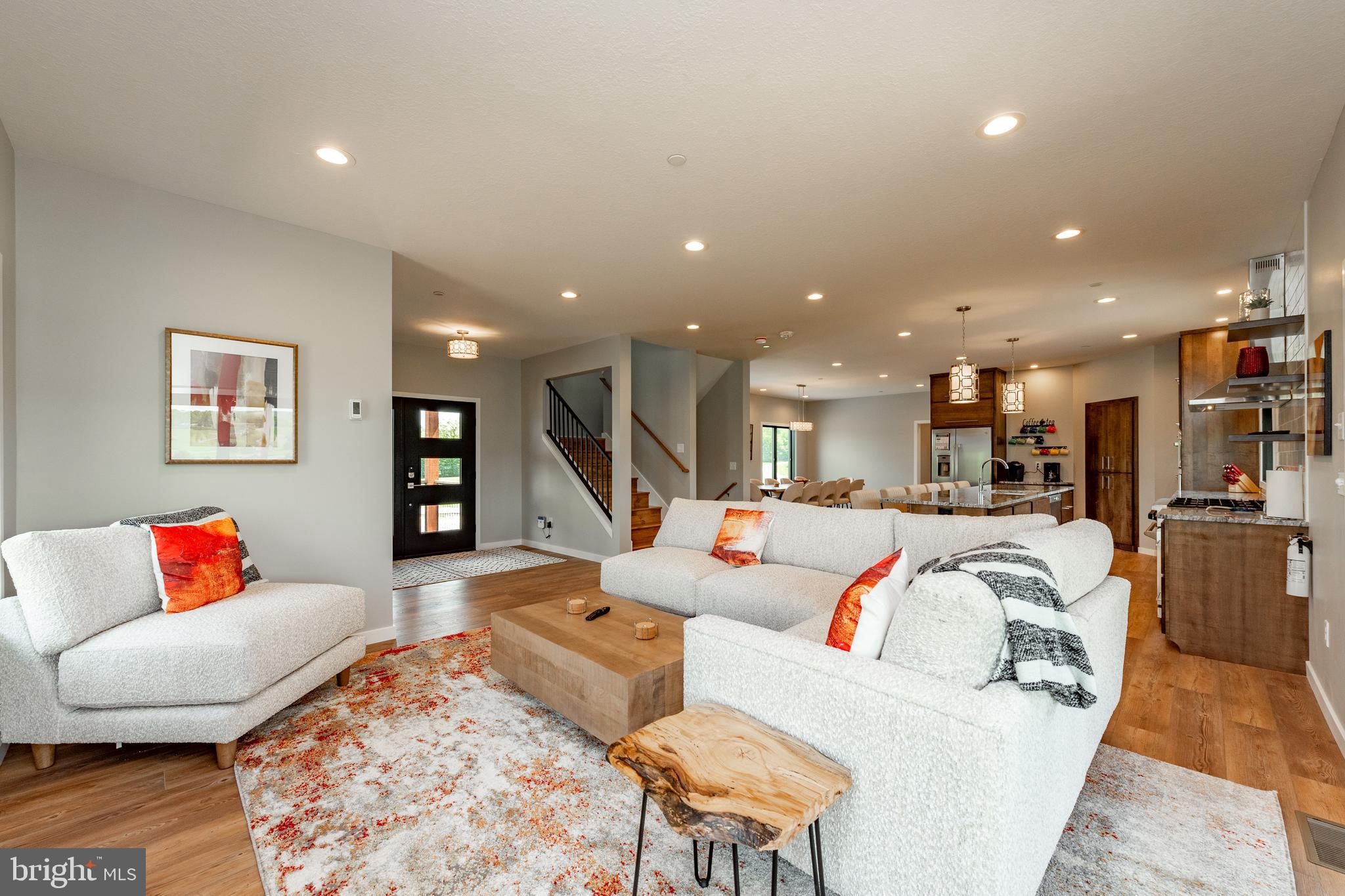 MISTY MEADOWS WTFRNT GRN - Residential