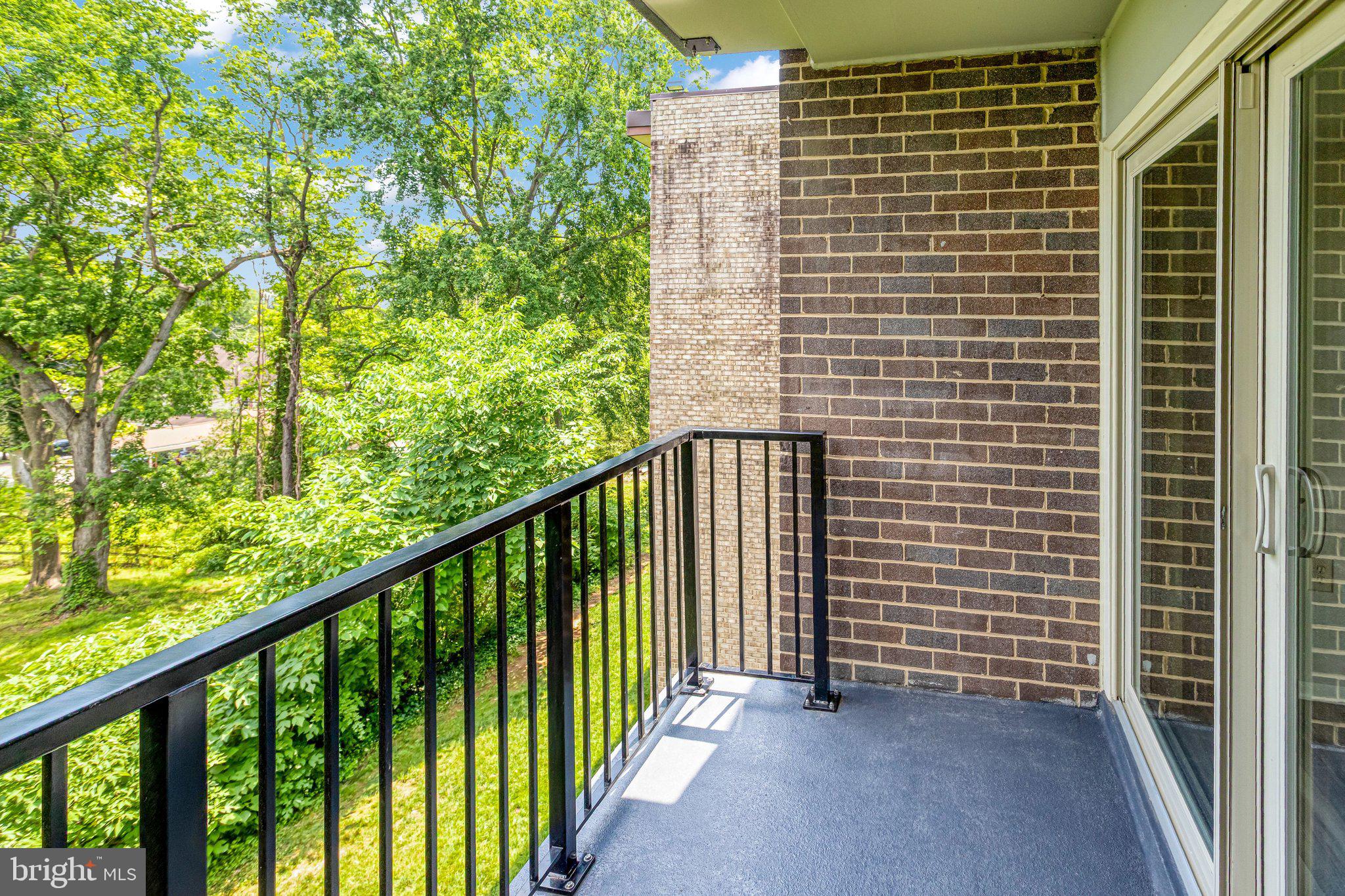 OCCOQUAN RIDGE CONDO - Residential