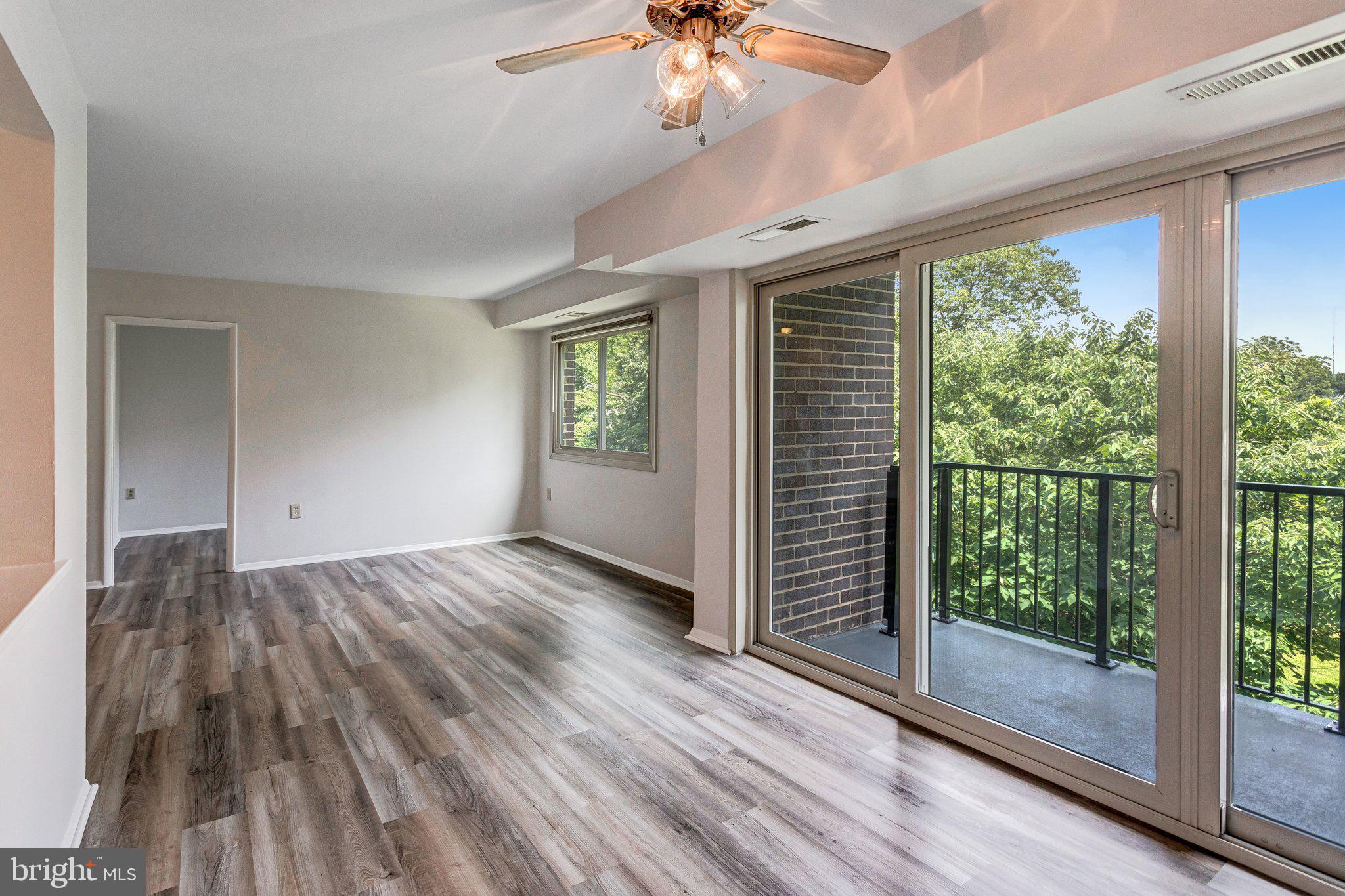 OCCOQUAN RIDGE CONDO - Residential