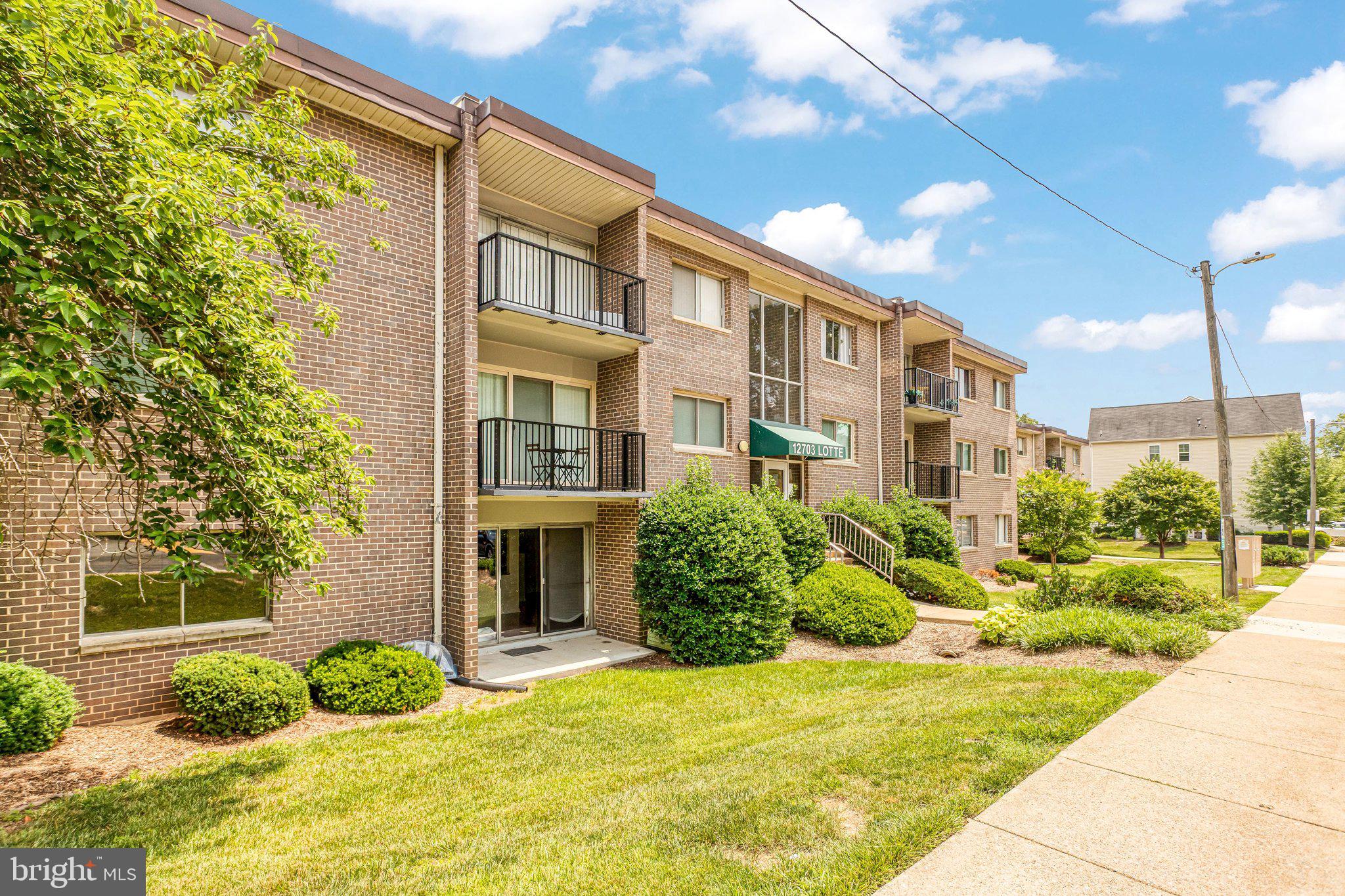 OCCOQUAN RIDGE CONDO - Residential