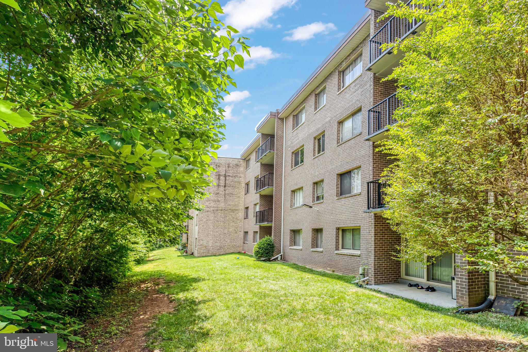 OCCOQUAN RIDGE CONDO - Residential