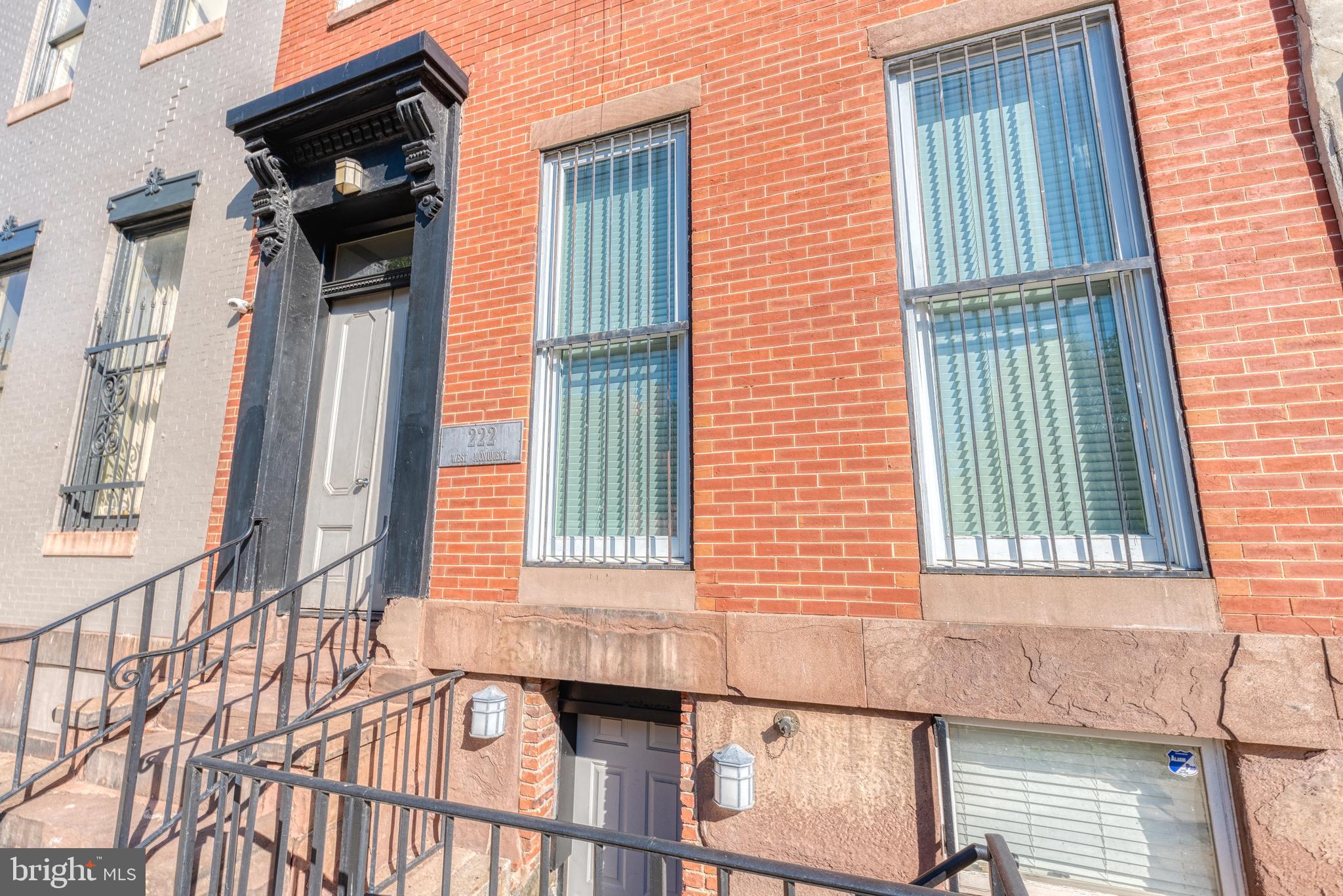 REMARKABLE ONE BEDROOM APT IN MOUNT VERNON. THIS APARTMENT IS IN WALKING DISTANCE TO SCHOOLS, BARS, AND RESTAURANTS, STEPS AWAY FROM THE LIGHT RAIL, PET FRIENDLY. SCHEDULE YOUR SHOWING TODAY!!!!!