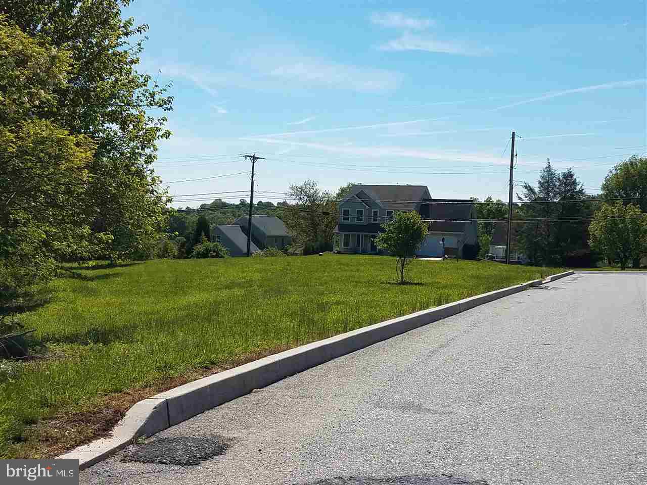 APPLE ORCHARD COURT - Land