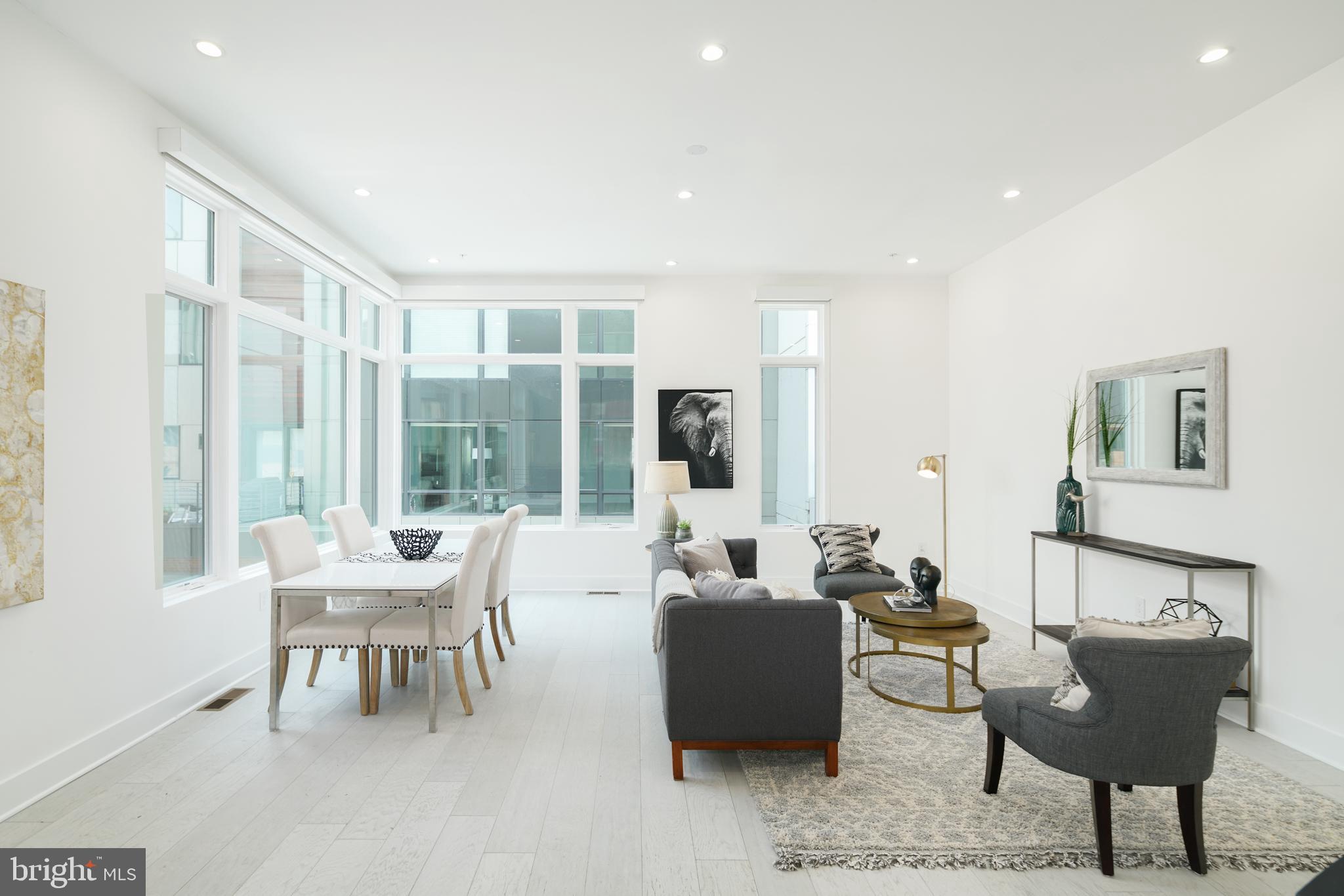 SOCIETY HILL - Residential