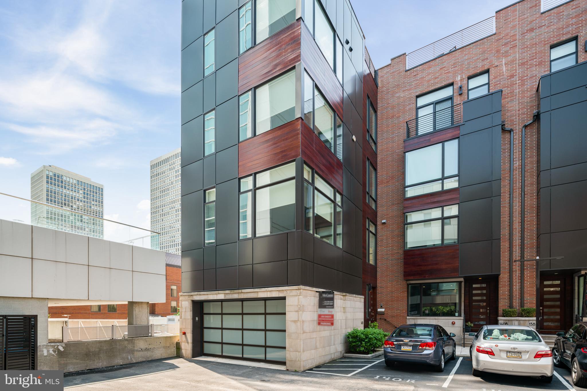 SOCIETY HILL - Residential