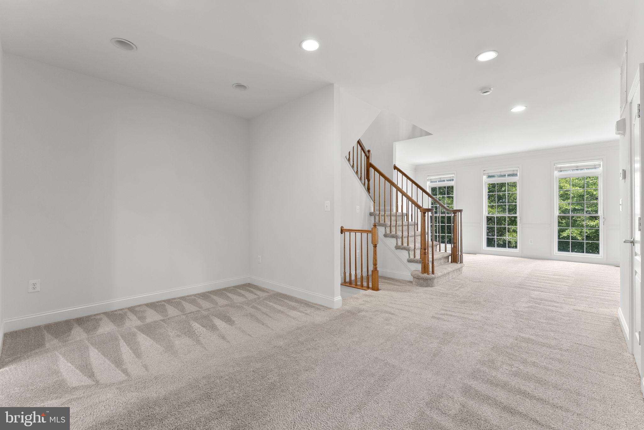 SOUTH VILLAGE - Residential